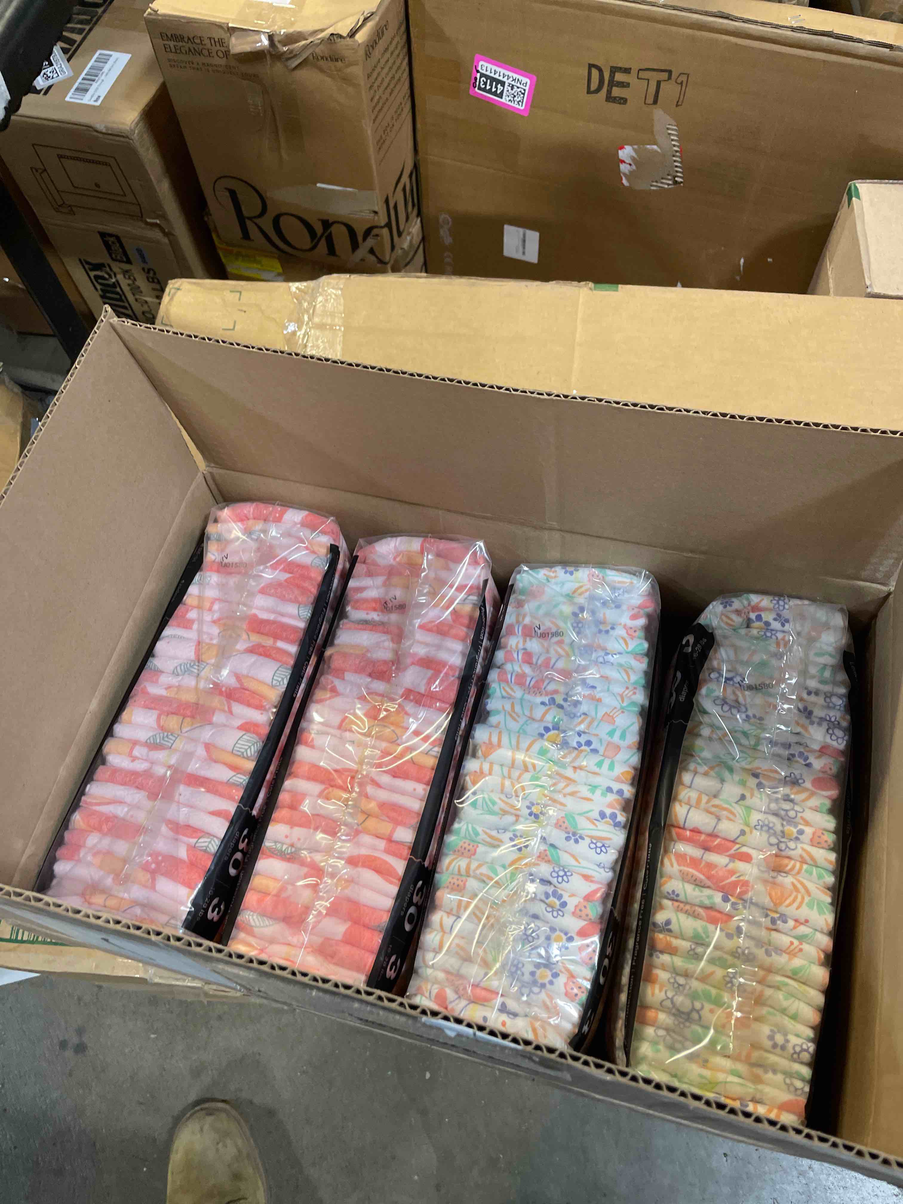 Condition photo showing New/Like New for The Honest Company Comfort Dry Disposable Diapers for Sensitive Skin, Hypoallergenic, Just Peachy + Flower Power, Super Club Box Size 3 (16–28 lbs) 120 Count