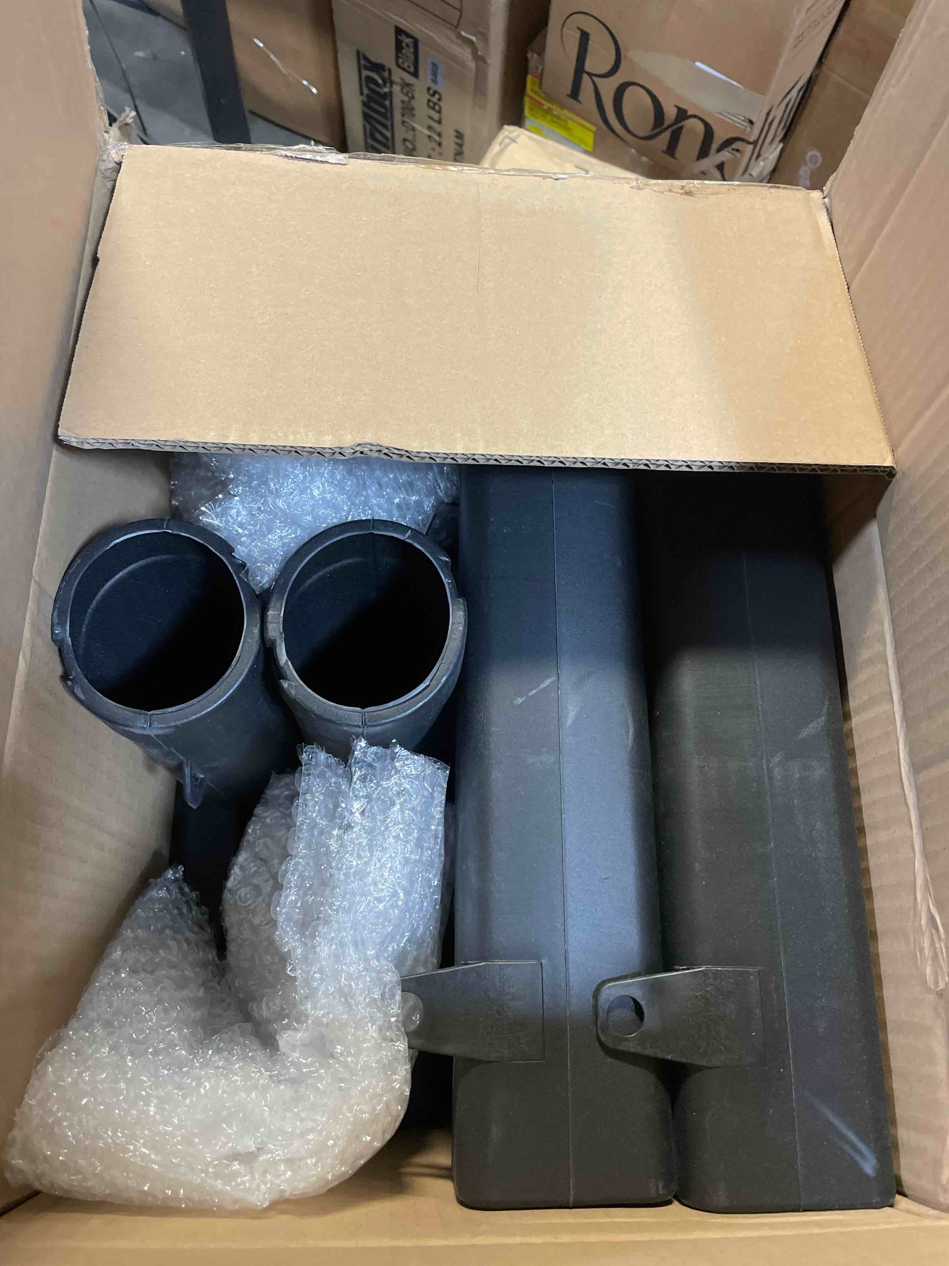 Condition photo showing New/Like New for Qualirey 2 Pcs Rodent Rat Bait Stations Outdoor 15.2 x 10.6 Inch T Shaped Dual Entrances Rodent Poison Box Vole Traps Compatible with Blocks Liquid or Granular for Outdoor Indoor