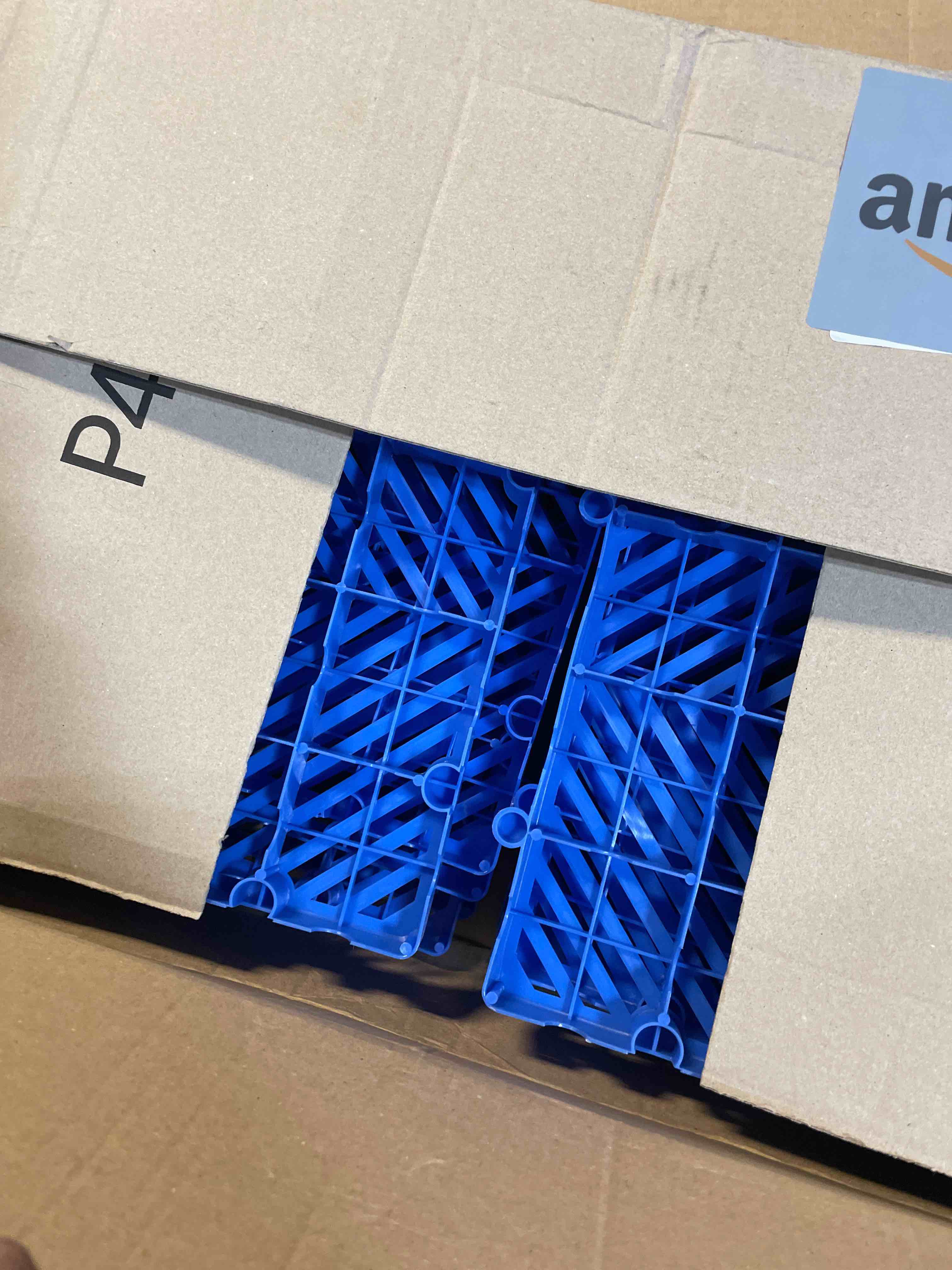 Condition photo showing Good Condition for 10 Pcs 23.6 x 11.8 x 1.18 Inch Plastic Pallets Lightweight Moisture-Proof Floor Waterproof Storage Grid Pad Grid Ventilation Pallet for Garage Supermarket Outdoor Basement(Blue)