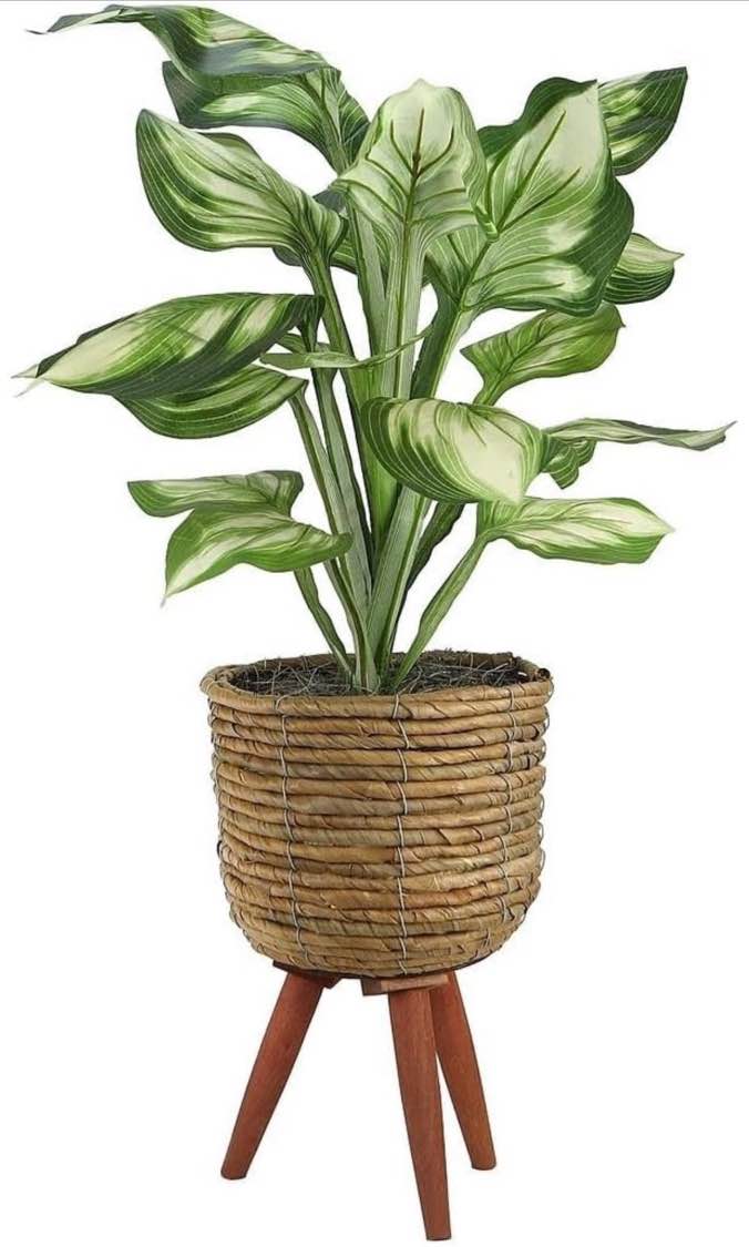 28-inch Artificial in Brown Basket Stand Green