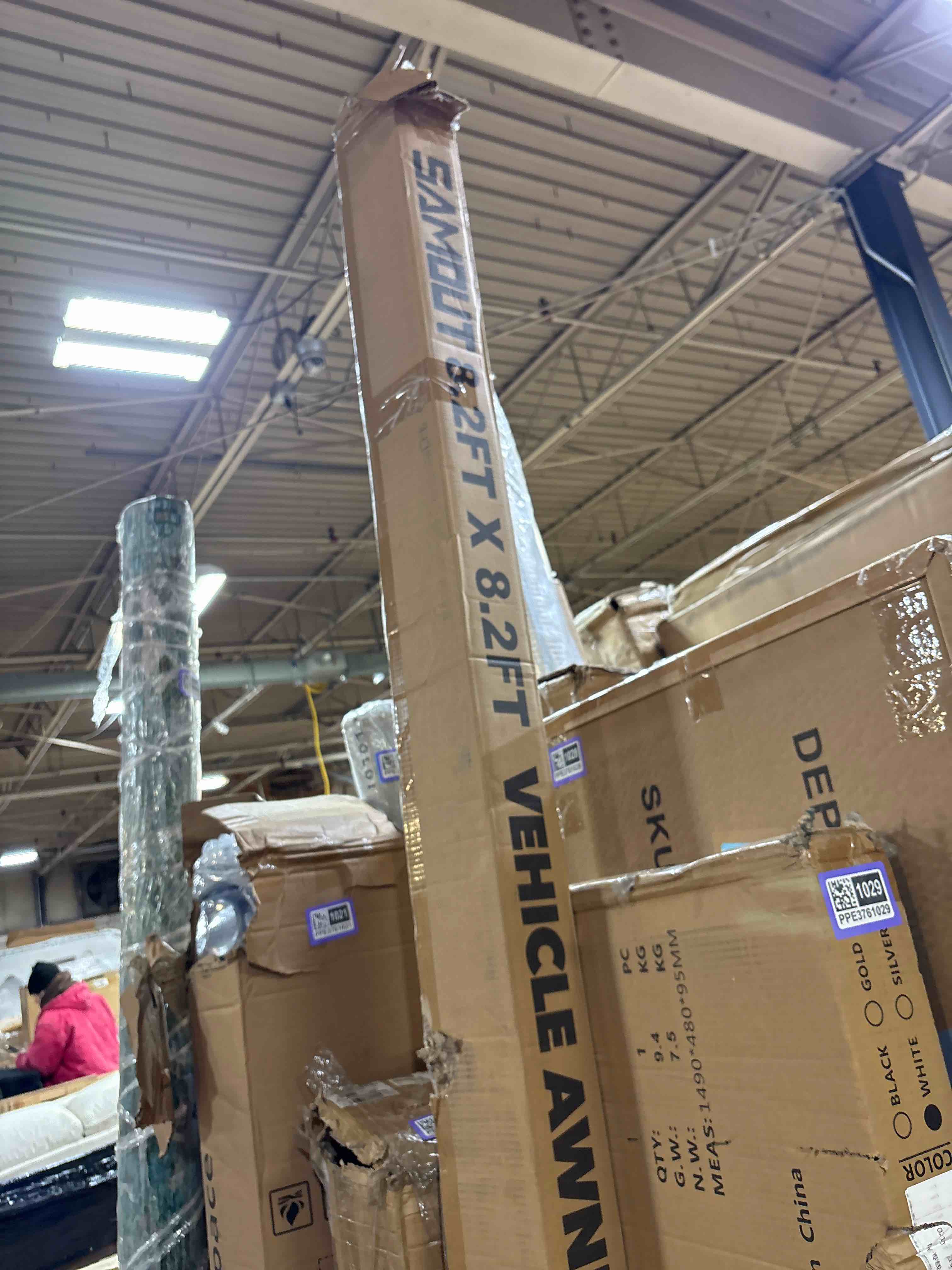 Condition photo showing Good Condition for Vehicle Awning, 8.2ft x 8.2ft, Rooftop Pullout Ripstop UPF50+ Side Awning, Reinforced Hinges & Poles for Jeep/SUV/Truck/Van