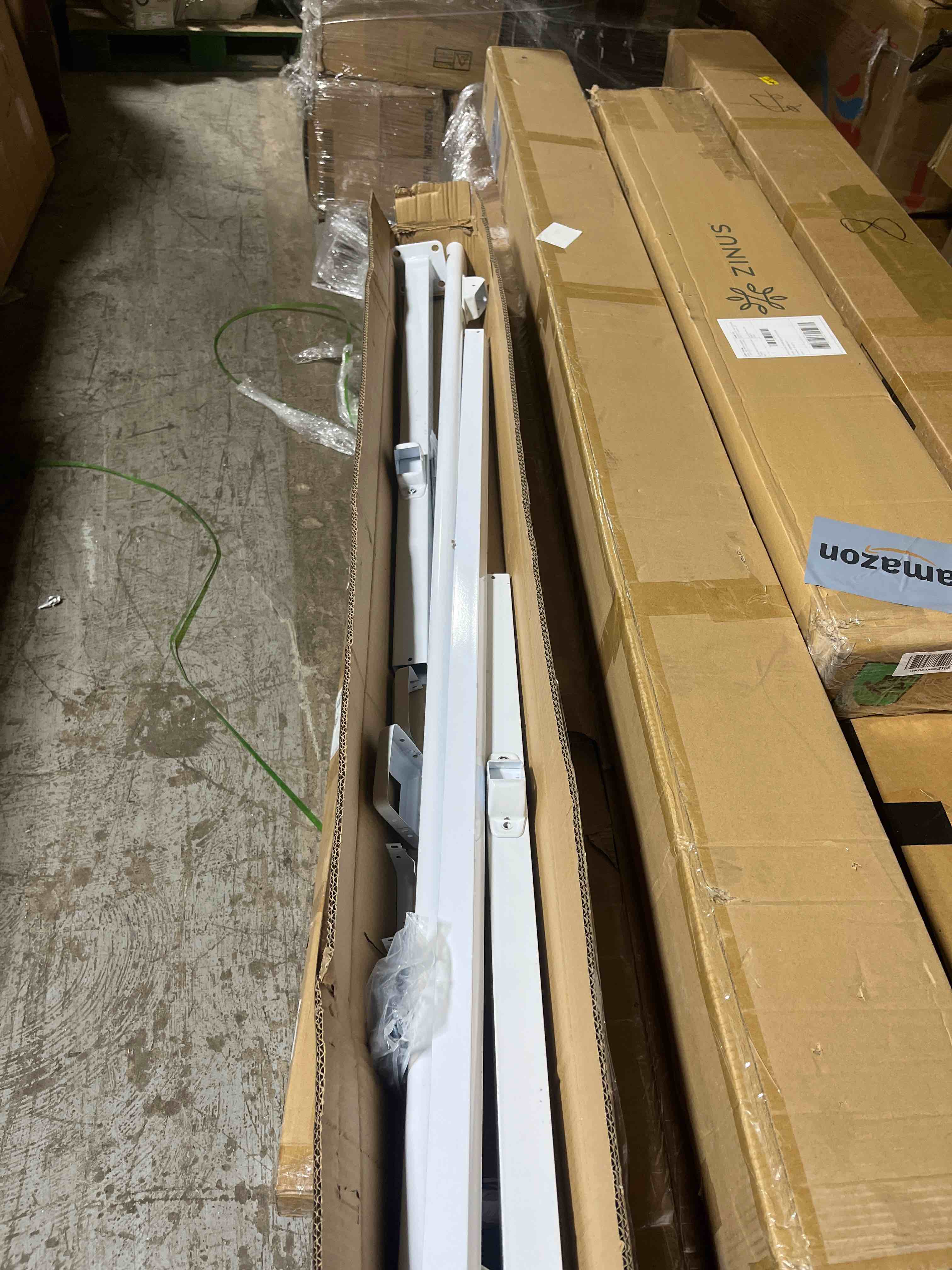 Condition photo showing Good Condition for Metty Metal Handrails for Outdoor Steps Suitable for 1 to 5 Steps- Wrought Iron Stair Railing- Step Steady with 5 Feet Handrailing- Safe Indoor Home Banisters (White-Straight, 5 Step)