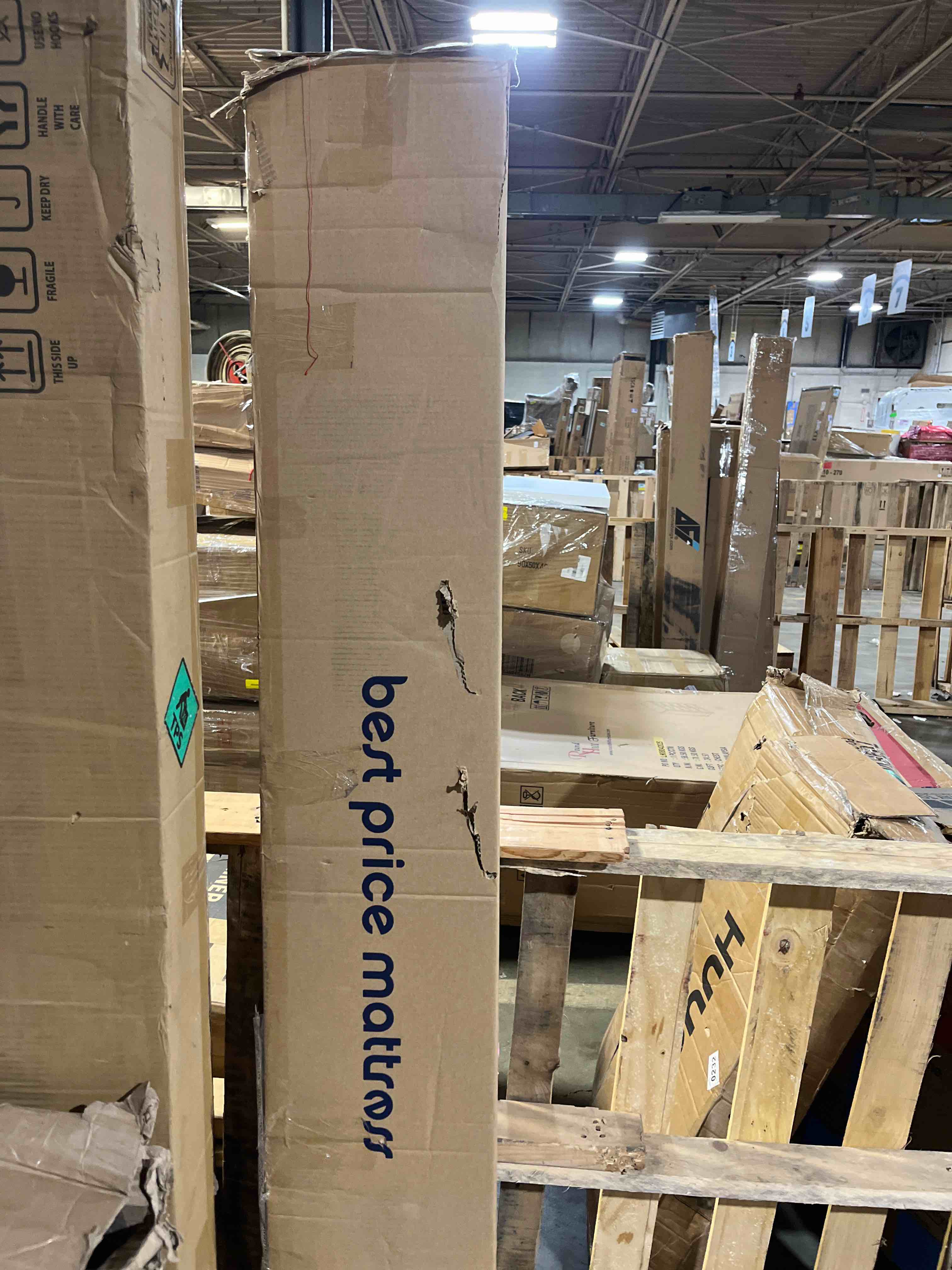 Condition photo showing New/Like New for Mellow Naturalista Classic 12-Inch Solid Wood Platform Bed | Wooden Slats, No Box Spring Needed, Easy Assembly | Full, Espresso Espresso Full 12 Inch Classic