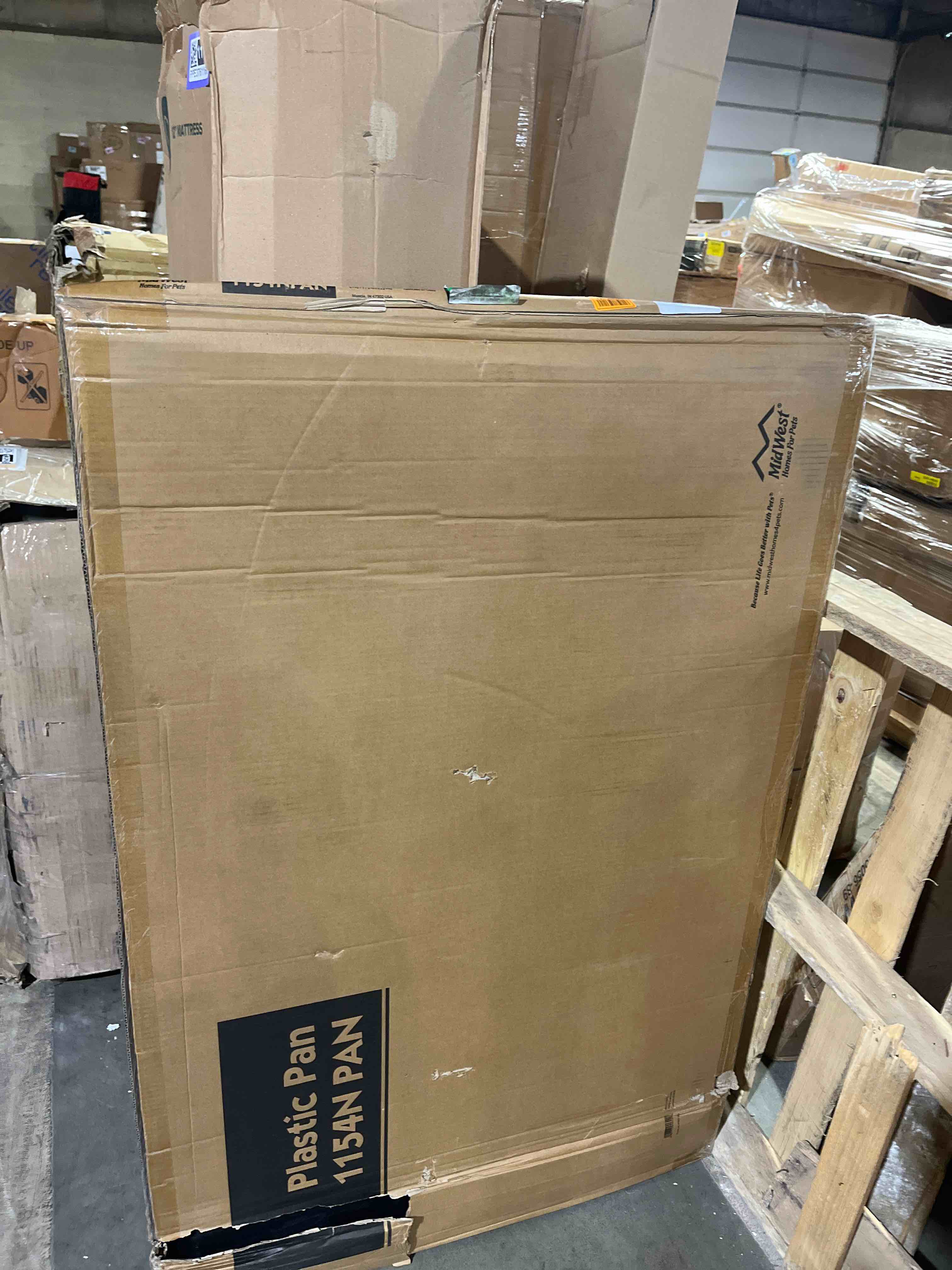 Condition photo showing New/Like New for MidWest Homes for Pets Replacement Pan for 54' Long MidWest Dog Crate (SL54DD), Black Black 52.3"L x 1.3"W x 34.7"H