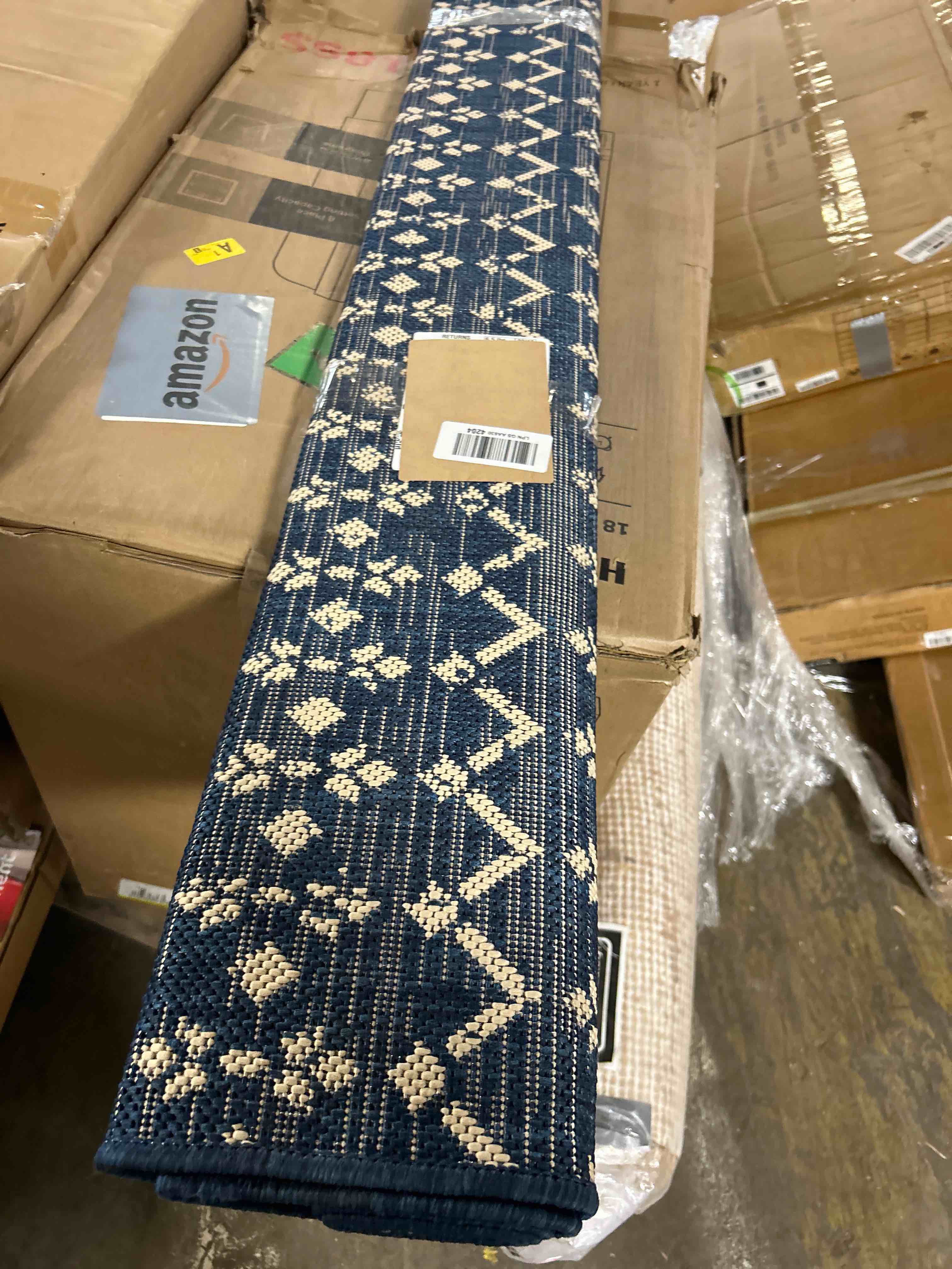 Condition photo showing New/Like New for well woven medusa nord moroccan tribal indoor/outdoor blue flatweave 5'3" x 7'3" area rug