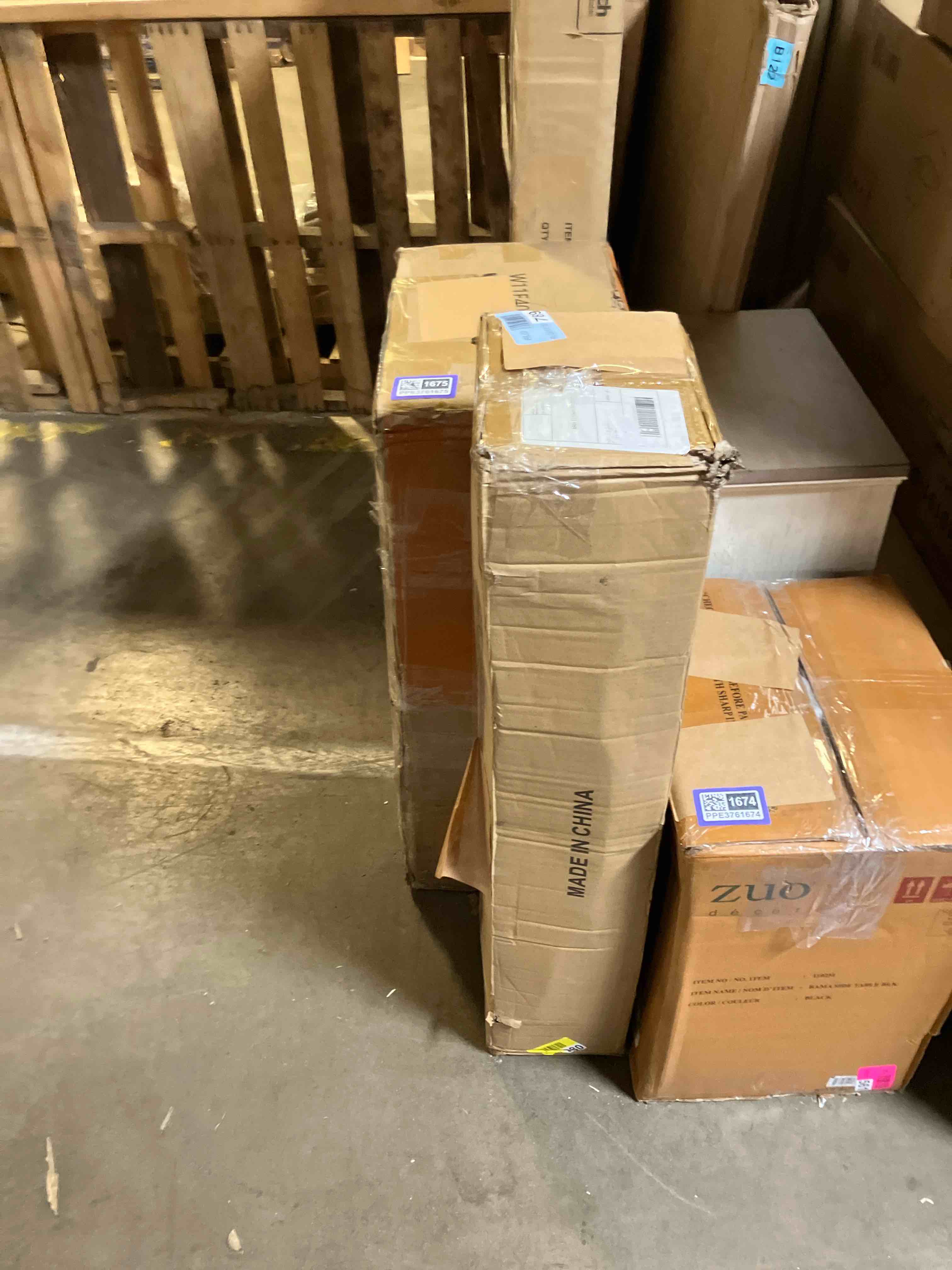 Condition photo showing New/Like New for 12 light black classical lantern large dimmable chandelier for staircase kitchen living room foyer, no bulbs included