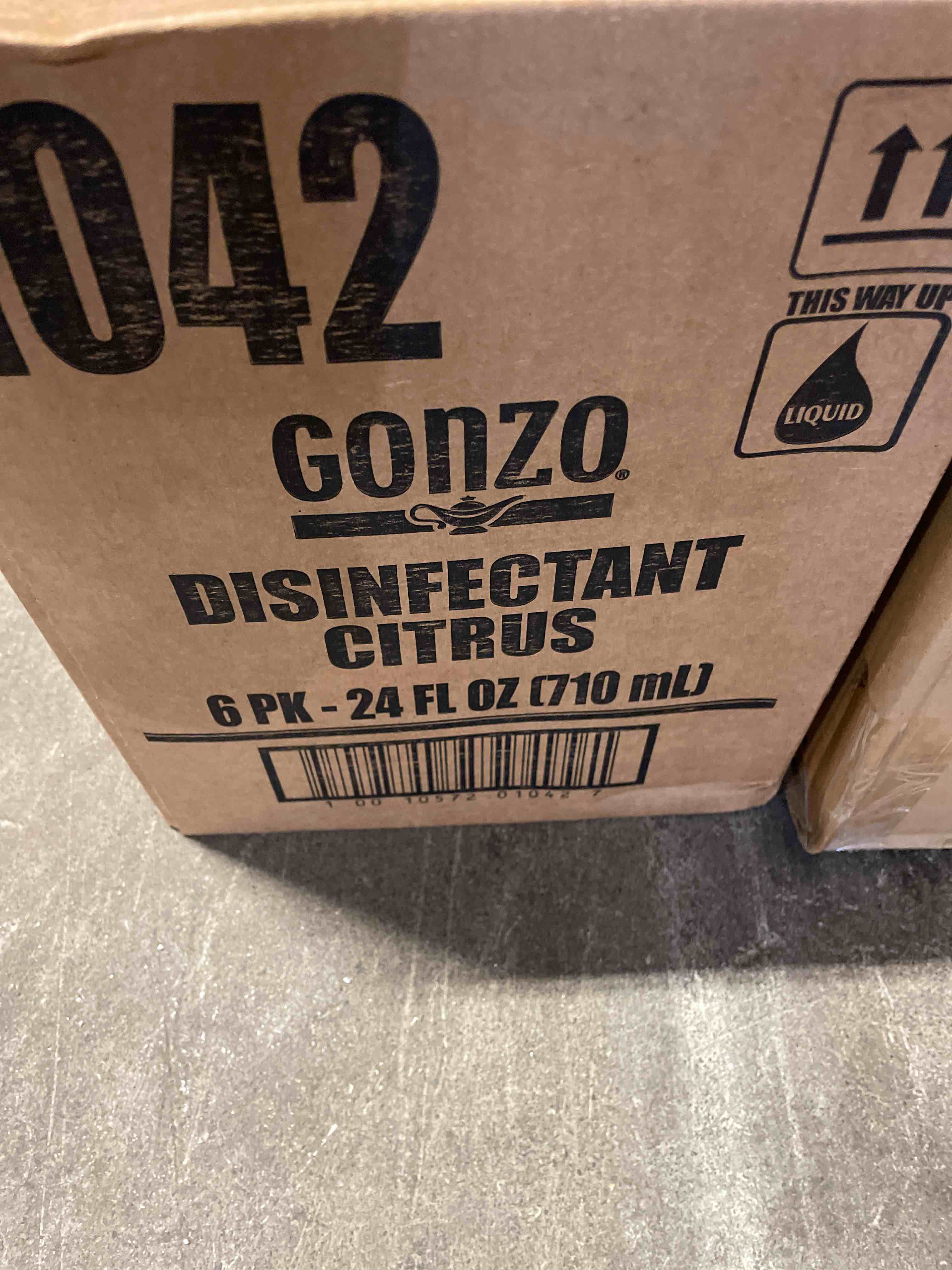 Condition photo showing New/Like New for weiman gonzo desinfectant citrus 24fl + free microfiber cleaning cloth (6pack)