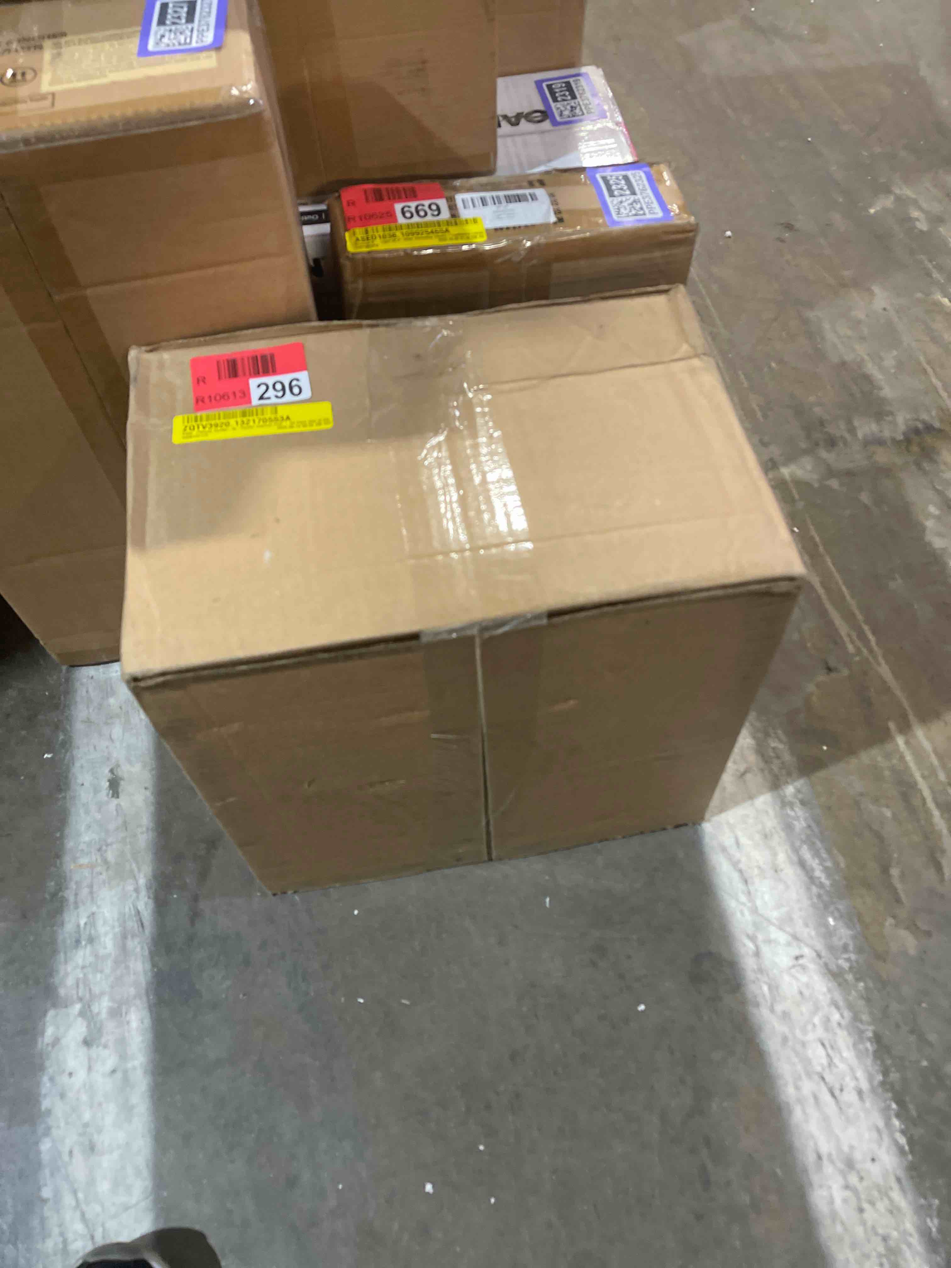 Condition photo showing New/Like New for vaile 3 inch (76mm) center-to-center polished chrome cabinet pull - 25 pack (set of 25)