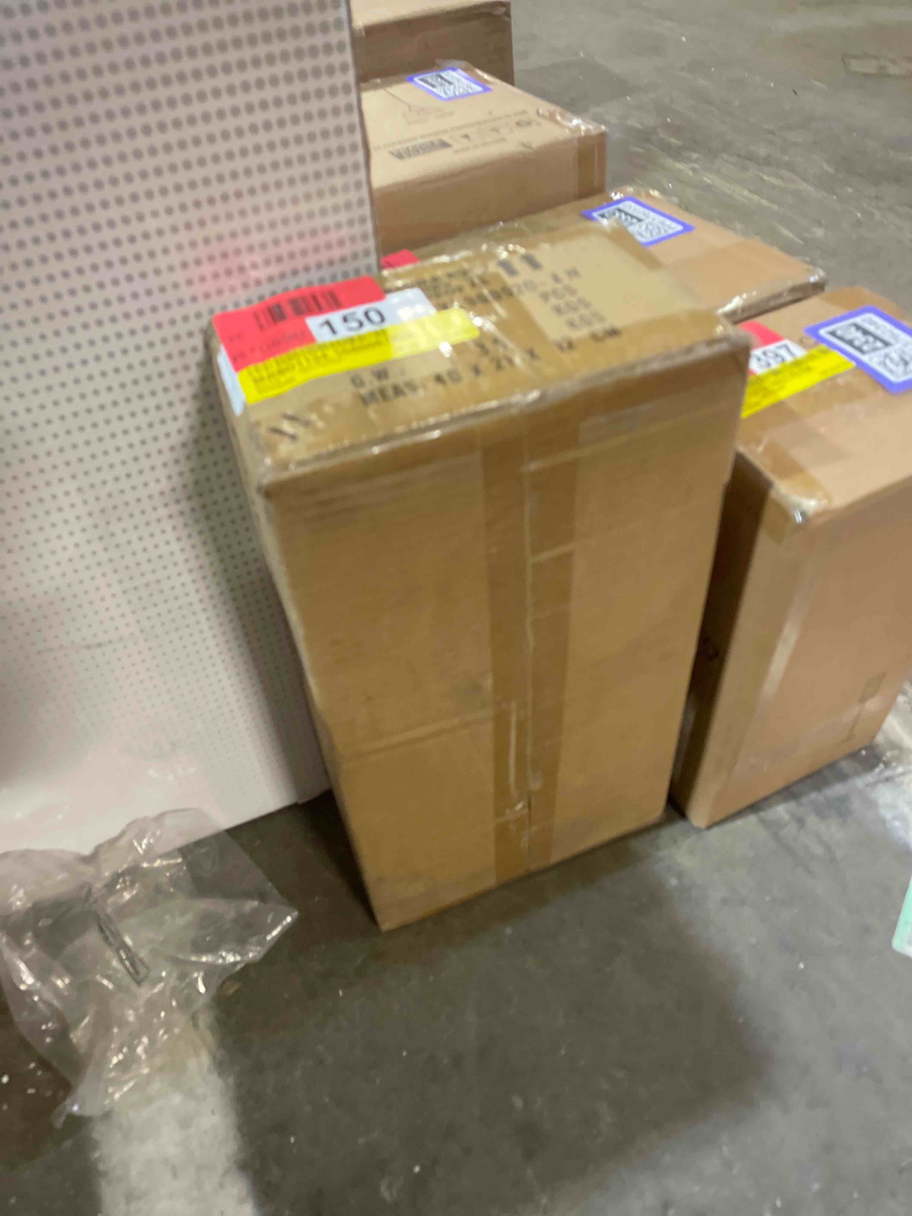 Condition photo showing New/Like New for maybery single light glass dimmable pendant