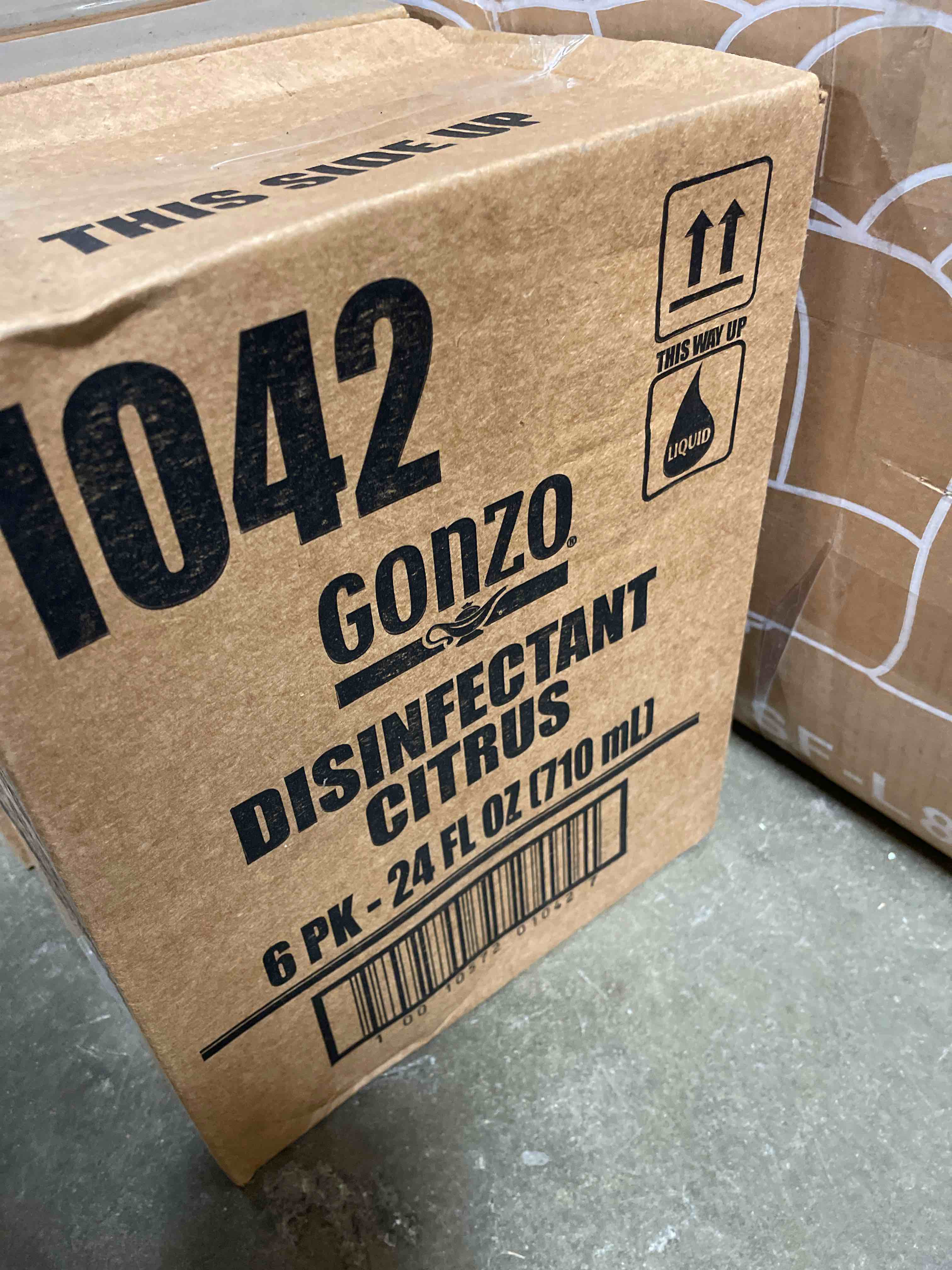 Condition photo showing New/Like New for weiman gonzo desinfectant citrus 24fl + free microfiber cleaning cloth (6 pack) 