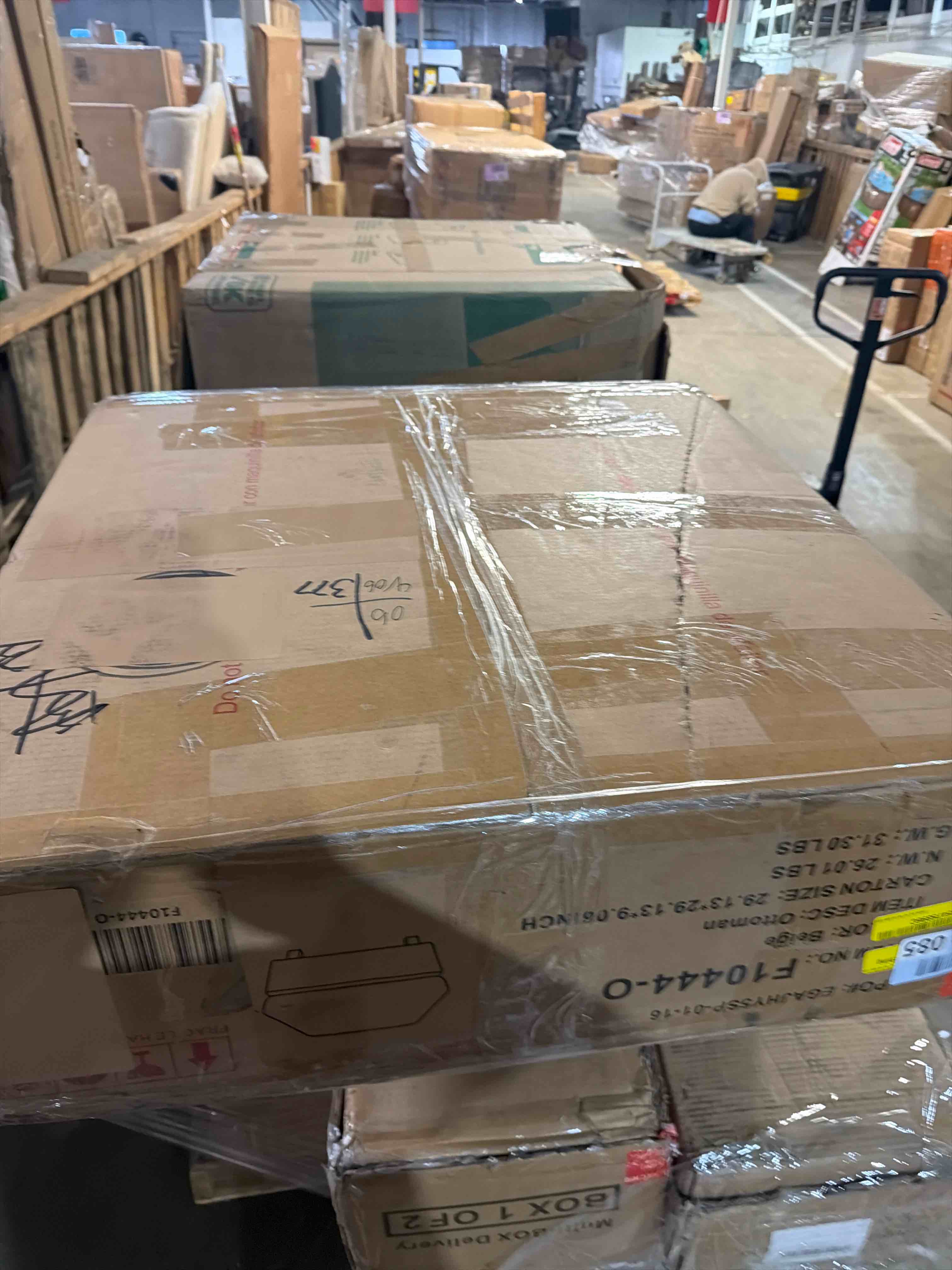 Condition photo showing New/Like New for ottoman  4628358701