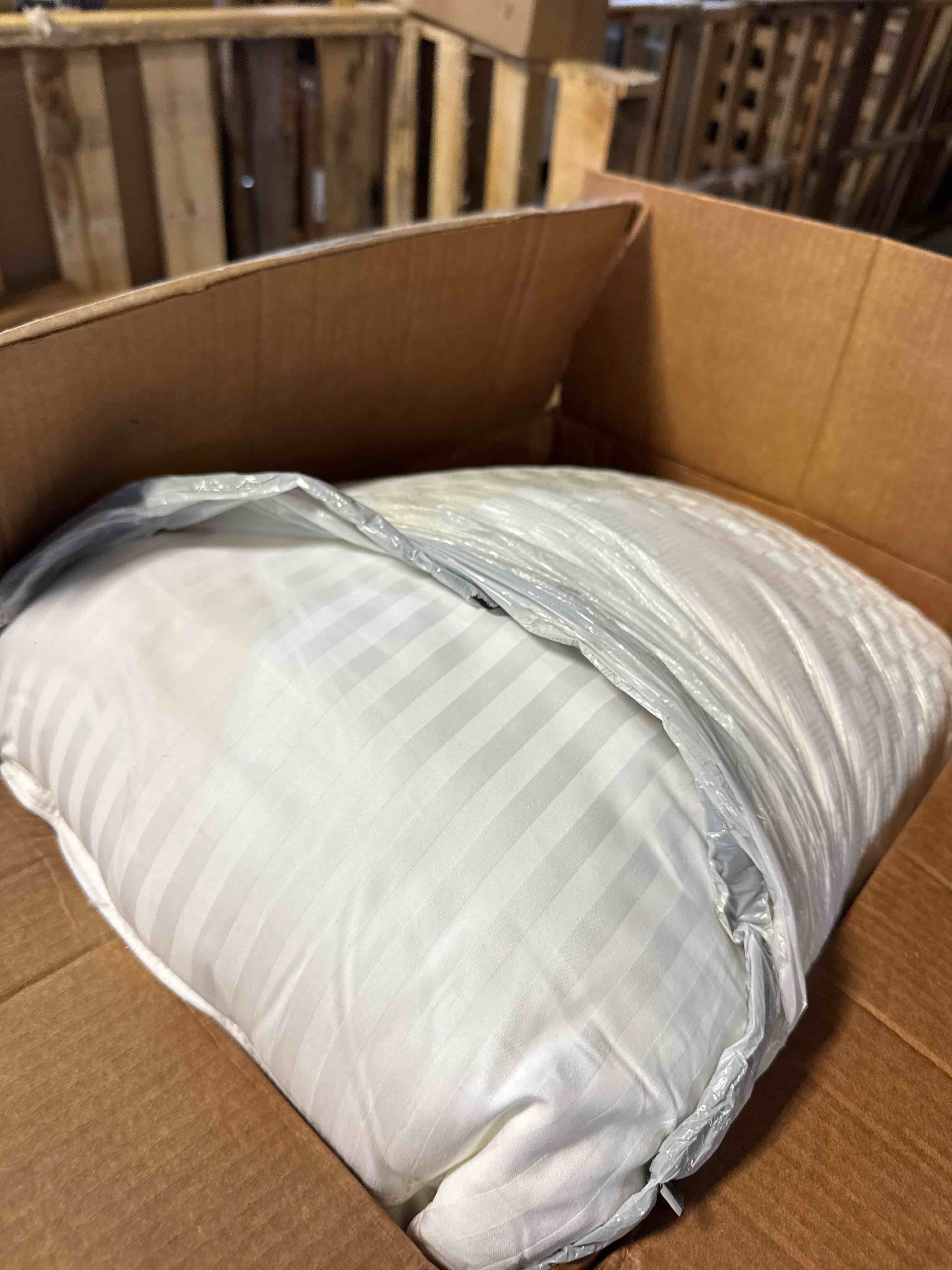 Condition photo showing Good Condition for Beckham Hotel Collection Bed Pillows Standard/Queen Size Set of 2 - Original Soft Down Alternative Pillow for Sleeping - Soft Support for Back, Stomach or Side Sleepers