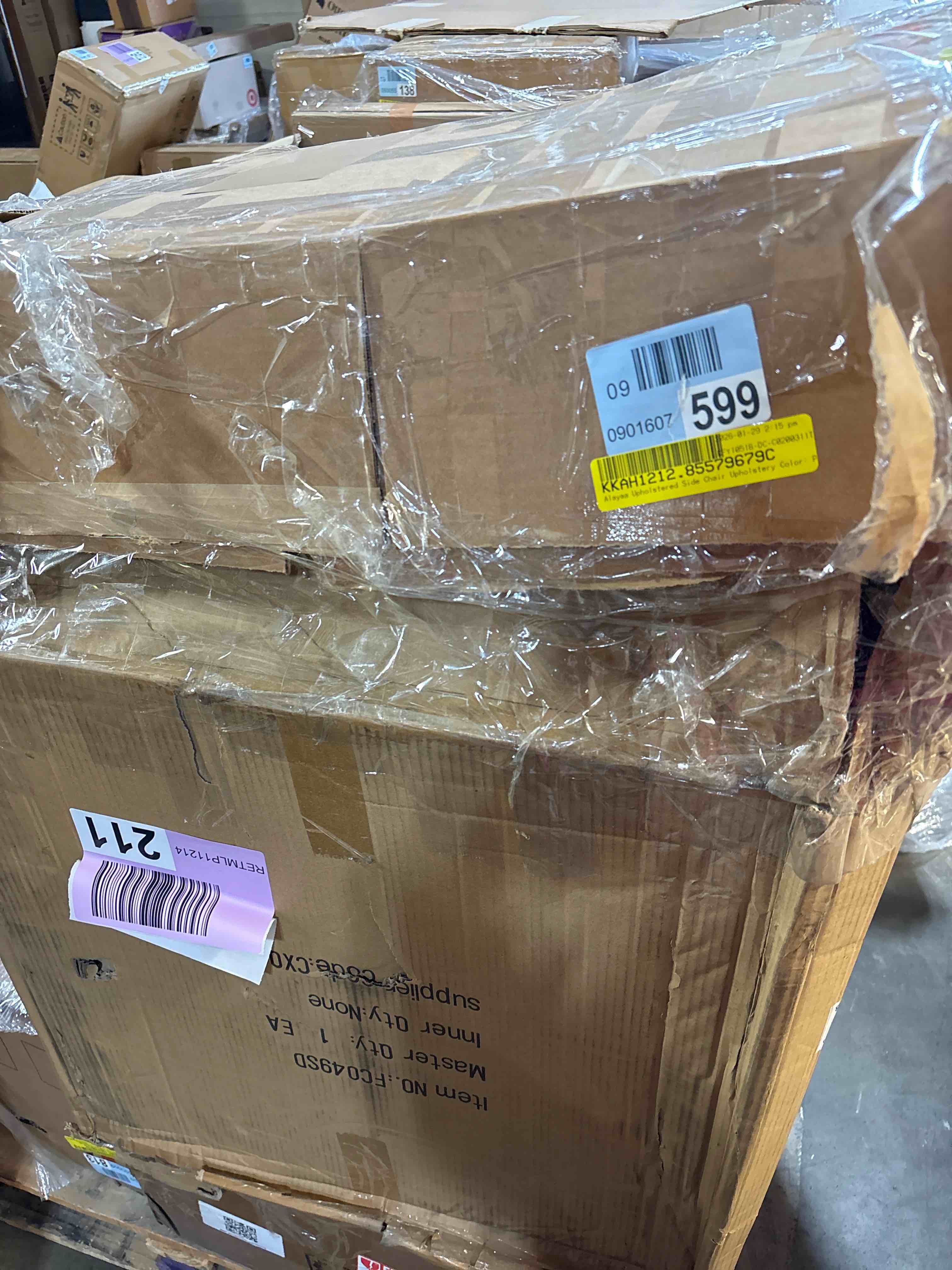 Condition photo showing Good Condition for Alayaa Upholstered Side Chair