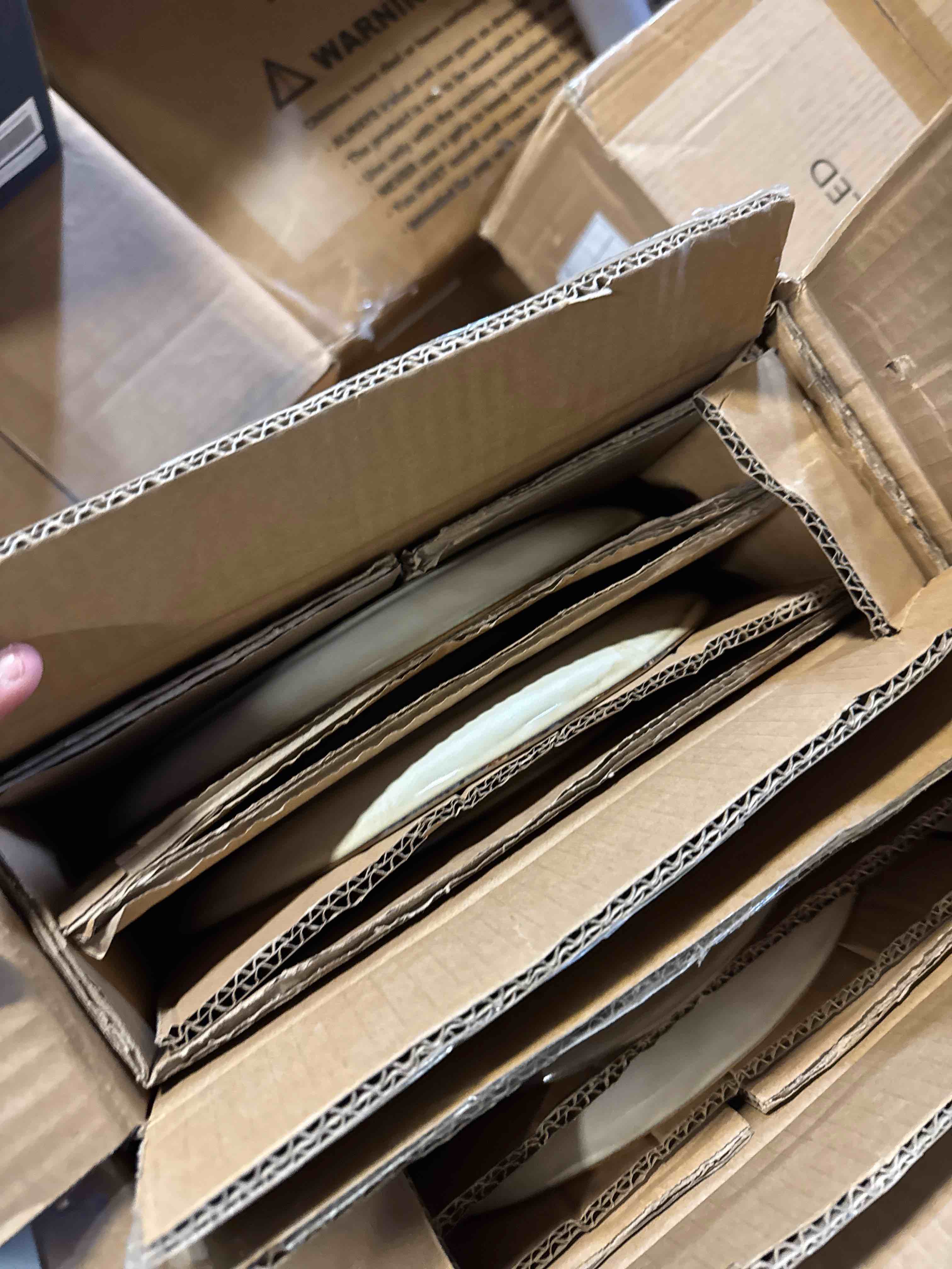 Condition photo showing New/Like New for AmorArc Ceramic Dinnerware Sets,Handmade Reactive Glaze Stoneware Plates and Bowls Sets,Highly Chip and Crack Resistant | Dishwasher & Microwave Safe Dishes Set,Service for 4 (12pc) Cappuccino Service for 4