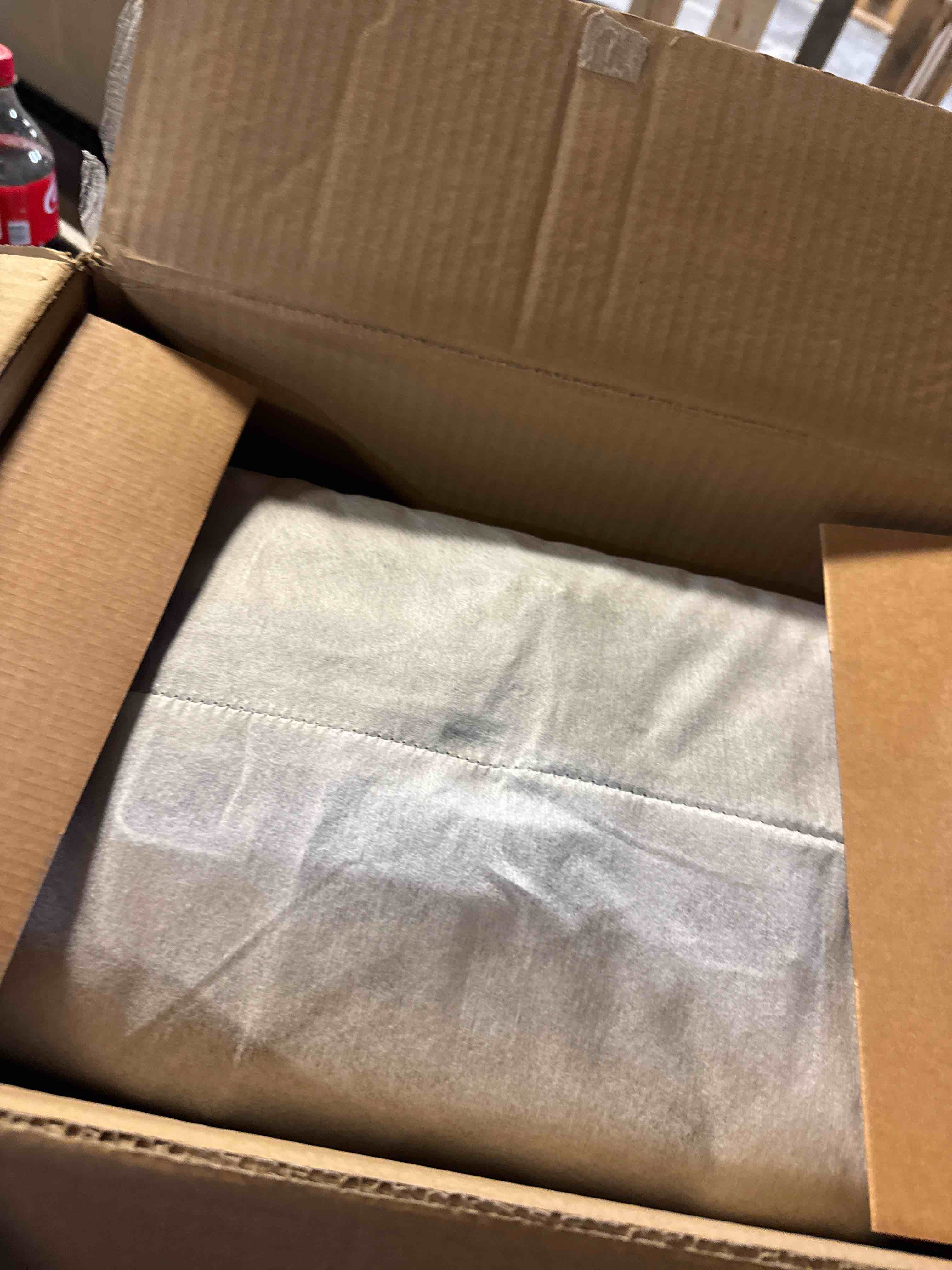 Condition photo showing New/Like New for LEVEL8 Grace Carry on Luggage with Front Compartment, 20 Inch Expandable Hardside Suitcases with Wheels, Abs+Pc Harshell Spinner Luggages with Tsa Lock, Travel Bag for Women Men, Champagne Champagne 20 Inch - EXT