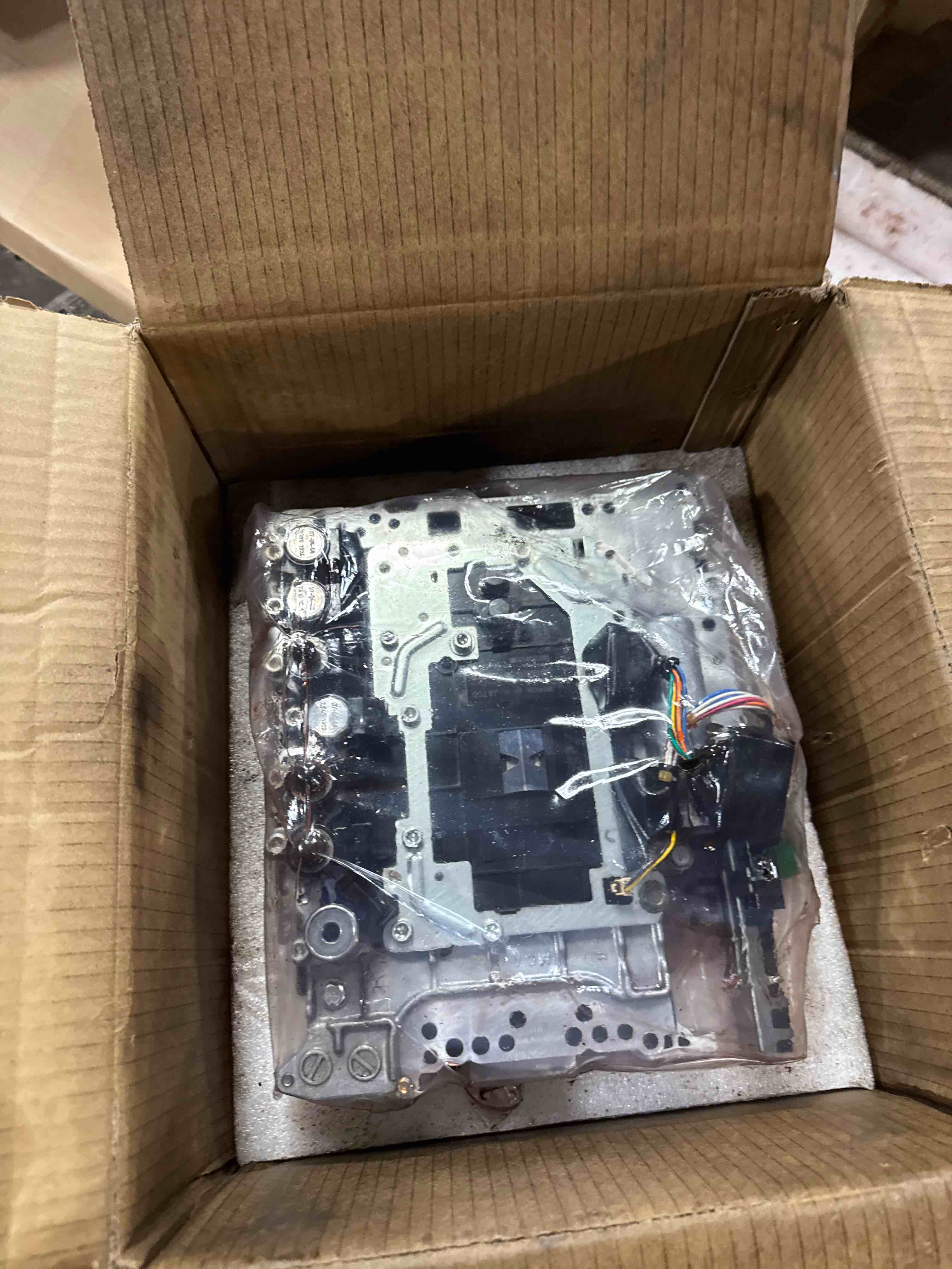 Condition photo showing Good Condition for RE5R05A Valve Body with TCM & Solenoids for Nissan Frontier Titan Xterra Pathfinder Armada, for Infiniti QX56 FX35 G35 M35, Replaces 31040-90X10 0260550002
