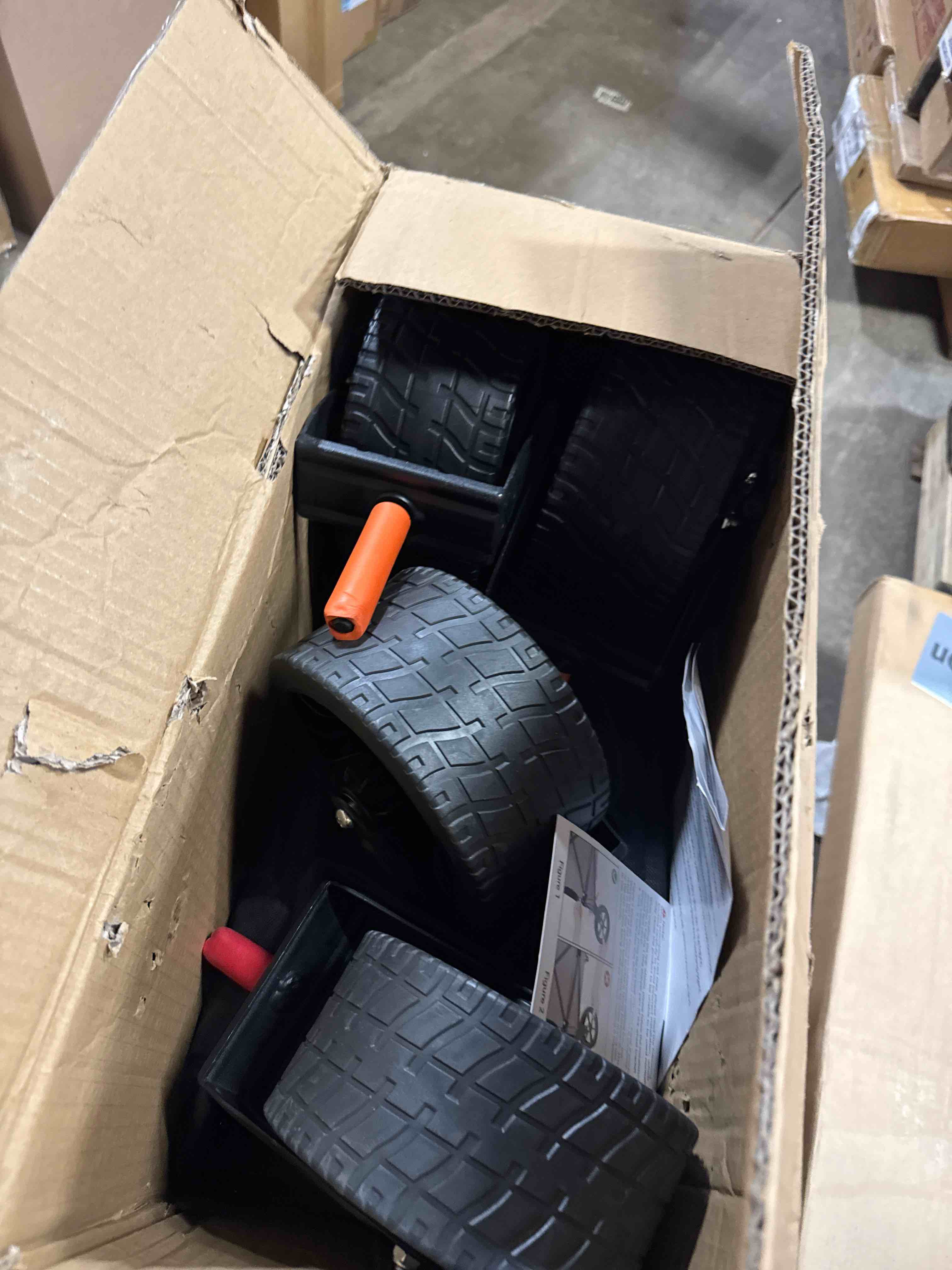 Condition photo showing Good Condition for Wagon Carts Foldable 420LBS Weight Capacity Collapsible Wagon with Big All-Terrain Wheels, Heavy Duty Beach Wagons Cart with Cup Holders for Camping, Garden, Sports, Grocery pcs