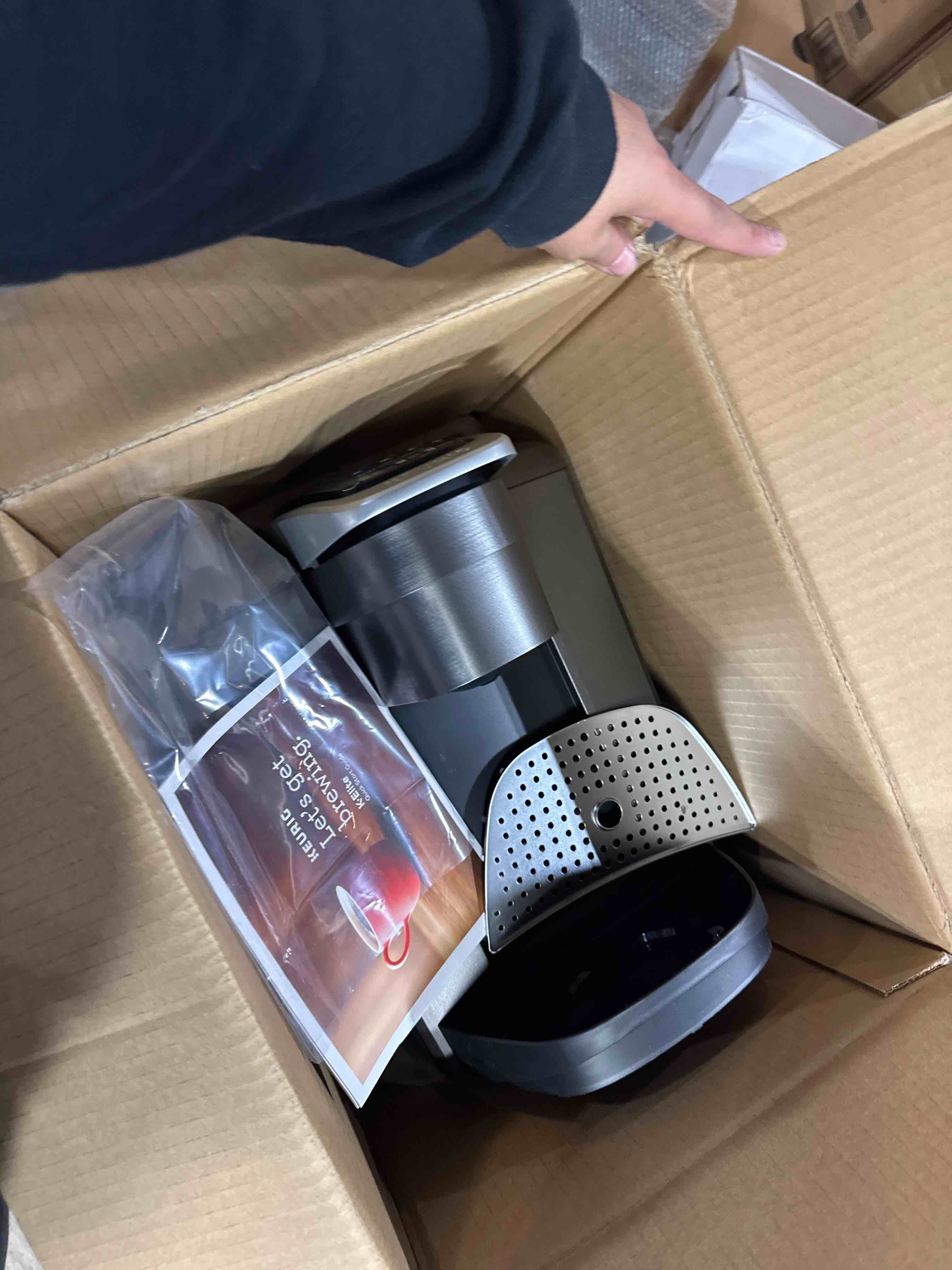 Condition photo showing Good Condition for Keurig K-Elite Single Serve K-Cup Pod Coffee Maker  with Strong Temperature Control  Iced Coffee Capability  12oz Brew Size  Programmable  Brushed Slate