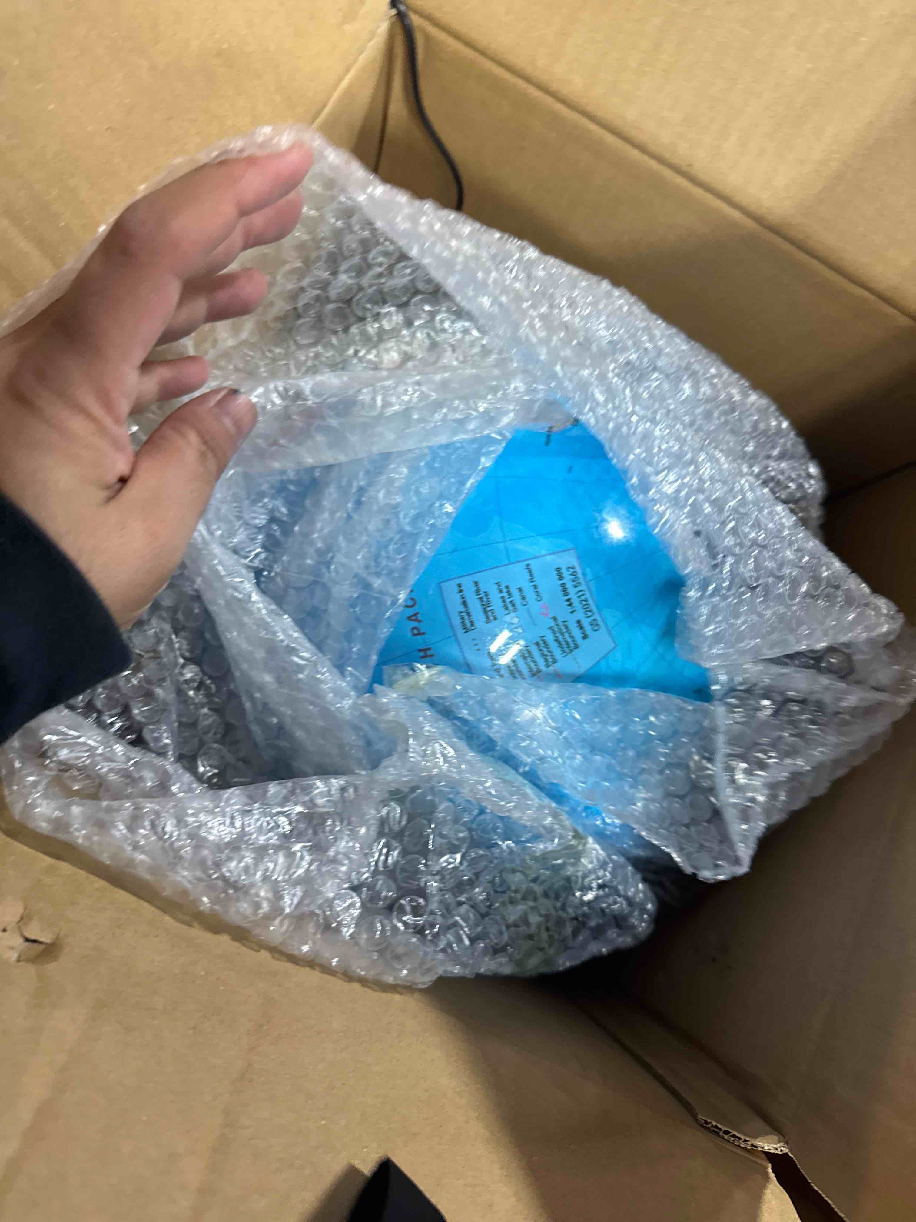 Condition photo showing Good Condition for Amylove 13'' Illuminated World Globe for Adults 720°/360° Rotation Rewritable Light Up Globe with Stand World Map for Interactive Learning Light with Base Lamp LED Decor(Lightweight,Classic) Classic Lightweight