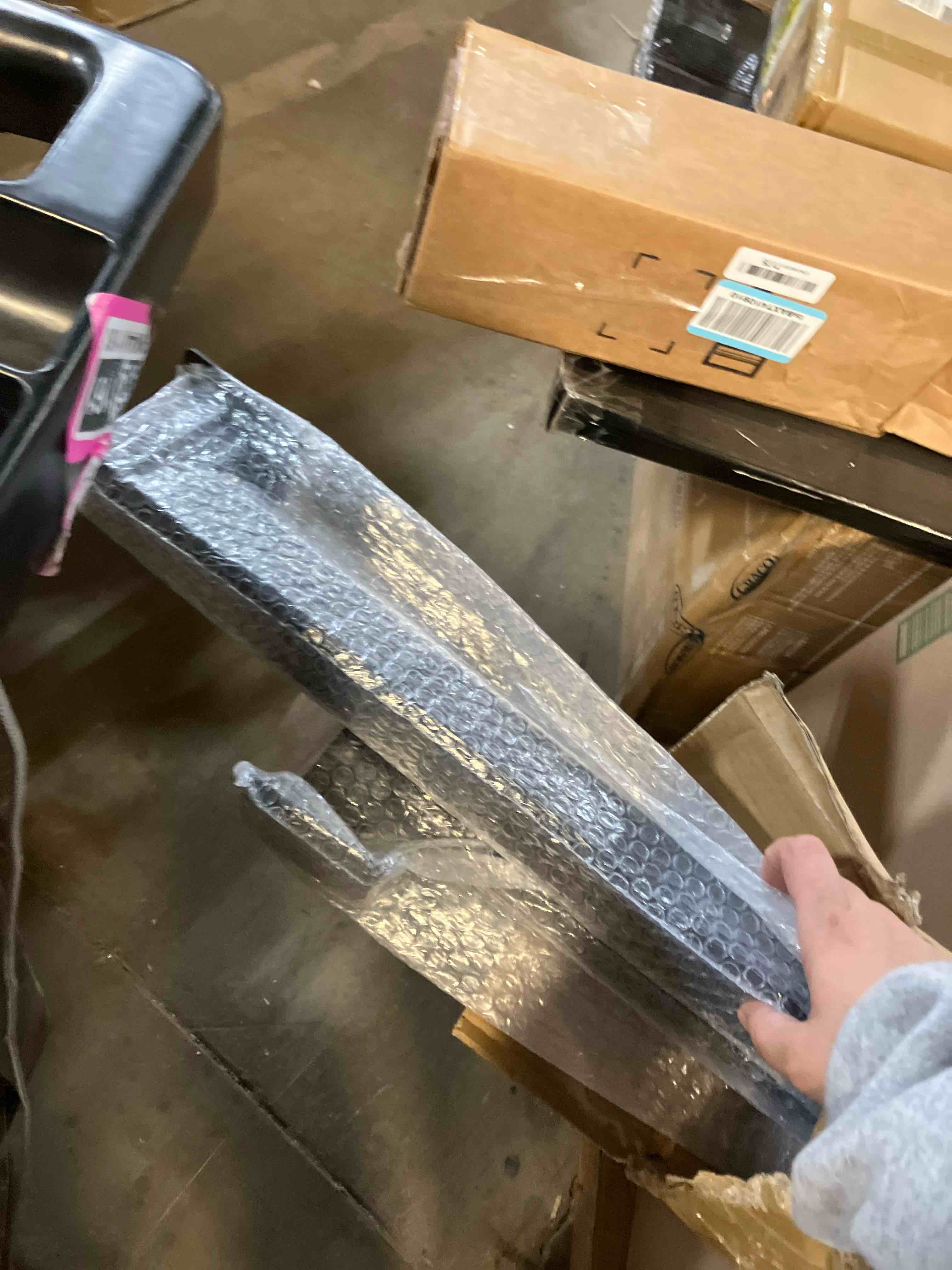 Condition photo showing New/Like New for Deck Balusters,25 Pack Black Staircase Baluster with Screws, 26 Inch Metal Deck Spindles and Stairs Railing, Stylish Deck Railing for Outdoor Stair Deck Porch 26 Inch 25