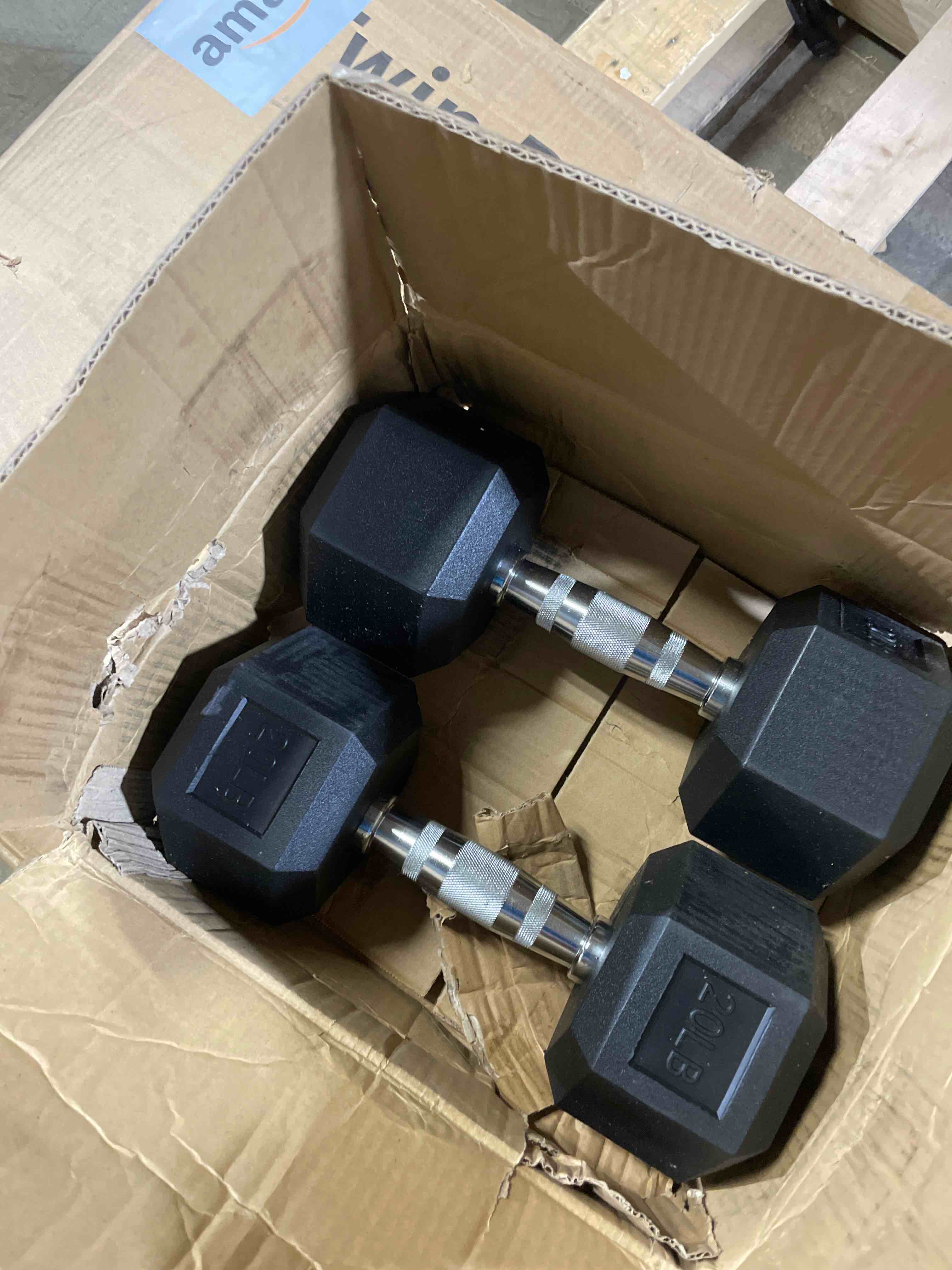 Condition photo showing New/Like New for Yes4All Chrome/Rubber Grip Encased Hex Dumbbells – Hand Weights With Anti-Slip 2-20LBS Pair