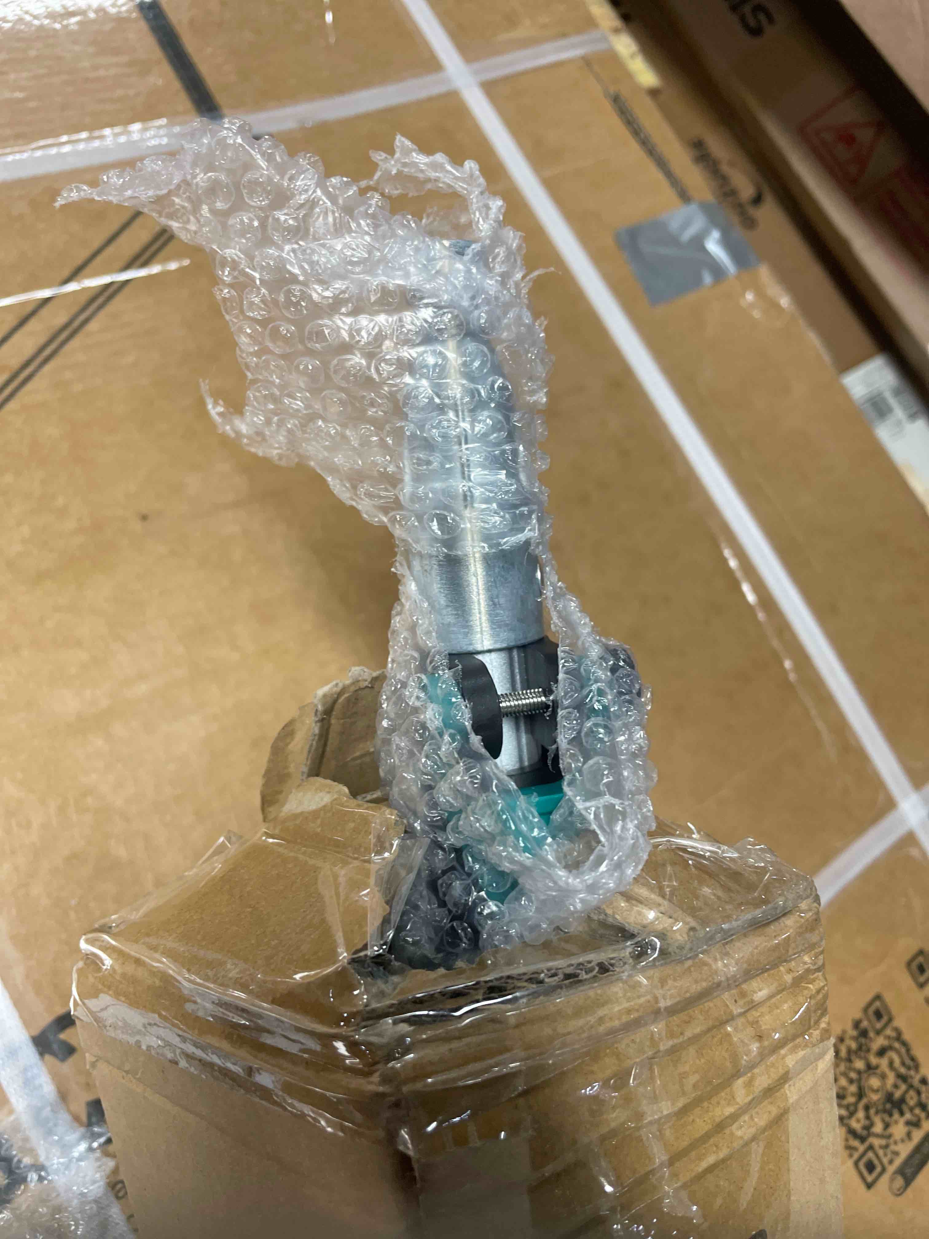 Condition photo showing New/Like New for 36 Feet High Reach Window Squeegee with 7-30 Ft Extension Pole, Window Cleaner Tool with 5-Stage Telescoping Pole, Window Cleaning Kit with Rotatable Head (2 Squeegee & 2 Microfibre Cloths) 30FT POLE