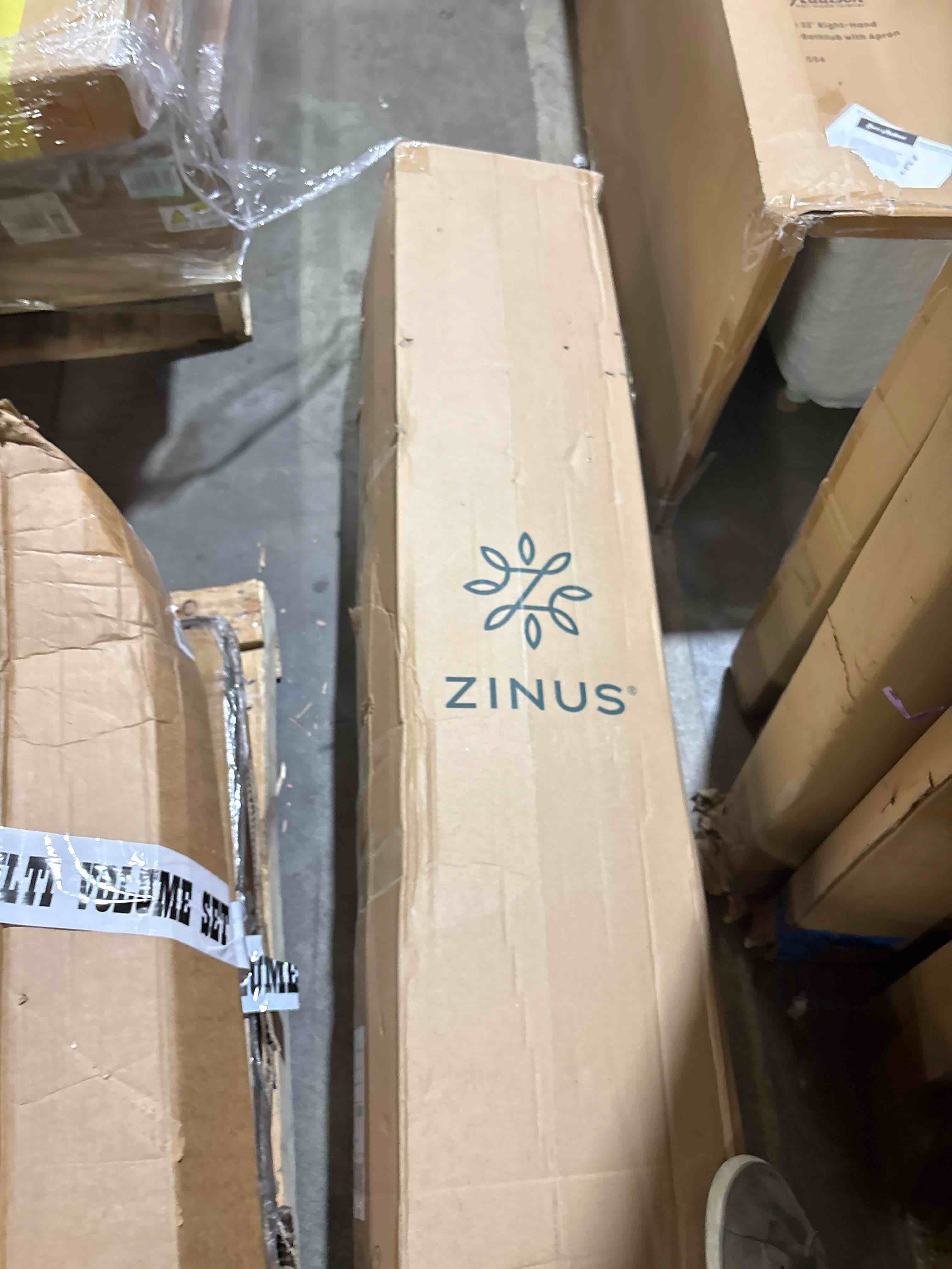 https://s3.amazonaws.com/lotting-images-prod/phillipi/PPE3764720_1777483142093.jpeg