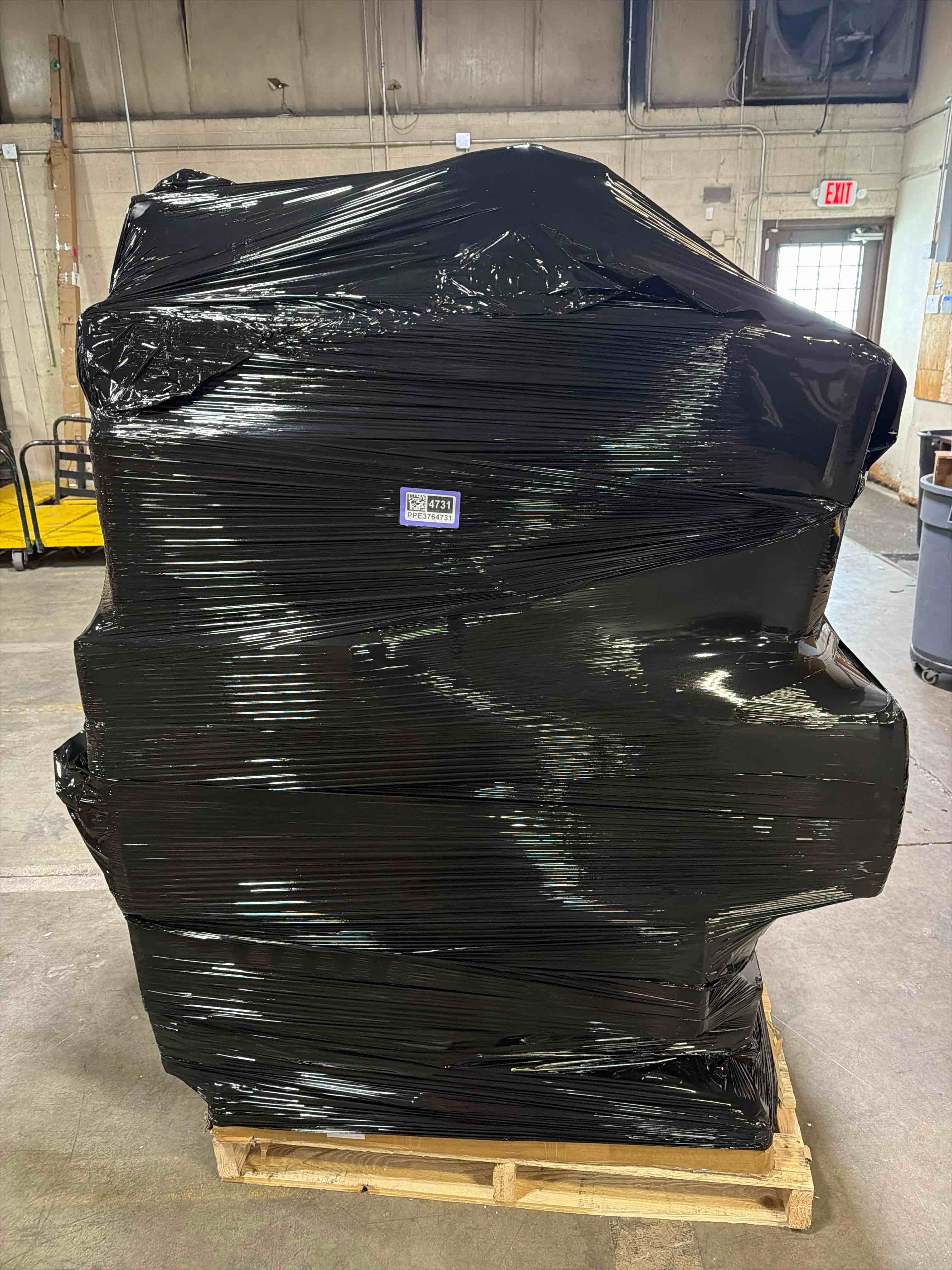 https://s3.amazonaws.com/lotting-images-prod/phillipi/PPE3764731_1777743435535.jpeg