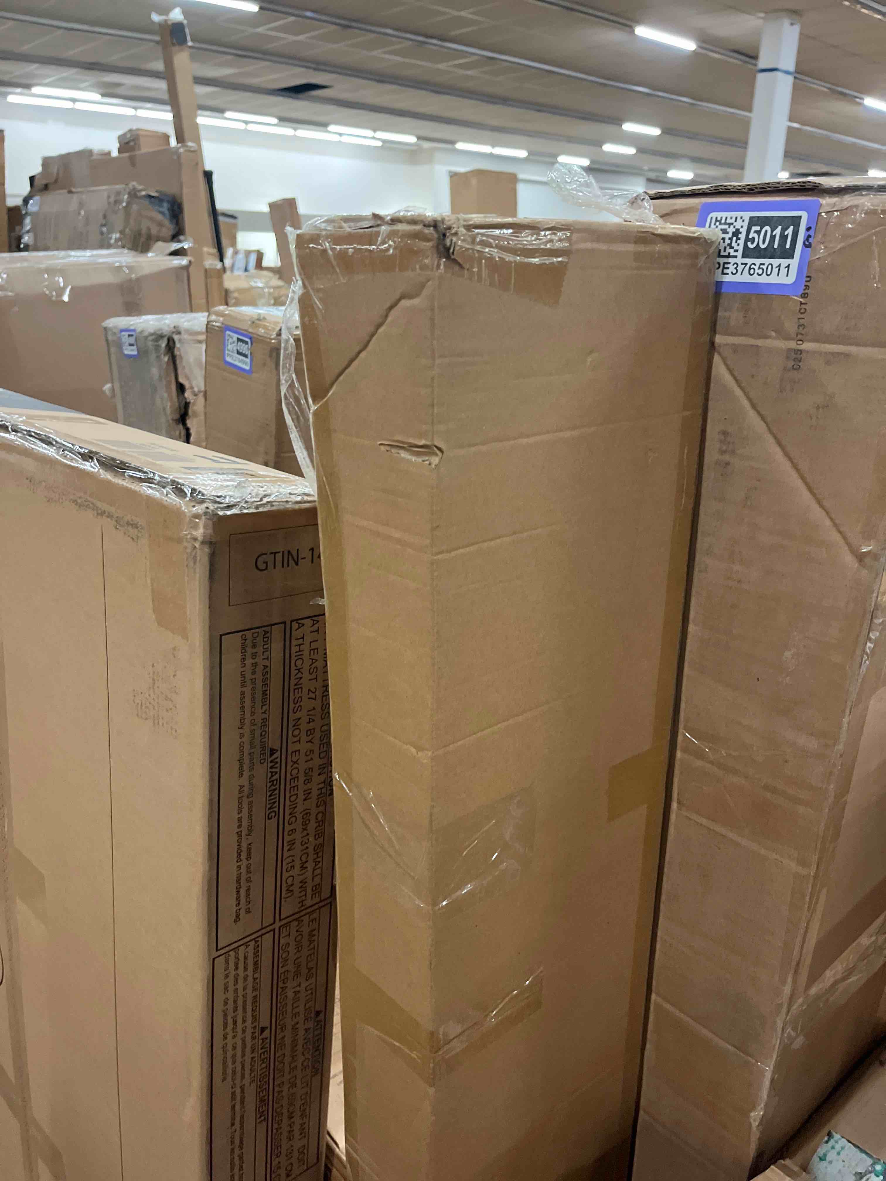 Condition photo showing New/Like New for baseboarders basic series 5 ft (60 in) galvanized steel slip-on baseboard heater cover, rust resistant, white, for hydronic hot-water systems