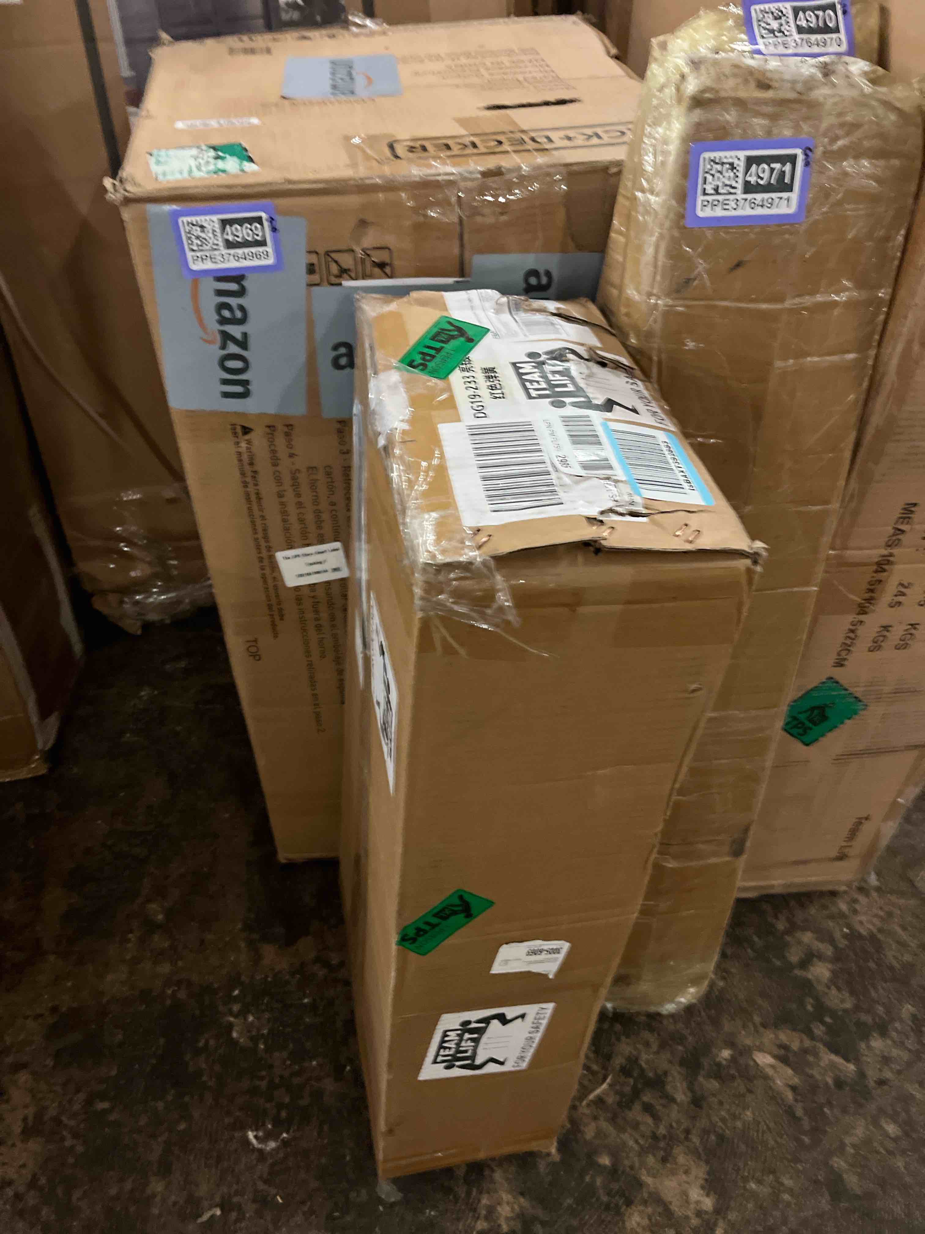 Condition photo showing New/Like New for 2 inch leveling struts for 2019-2026 ram 1500 4wd/rwd, pre-loaded coil spring, eliminate factory rake, bolt-on installation, smooth factory-like ride
