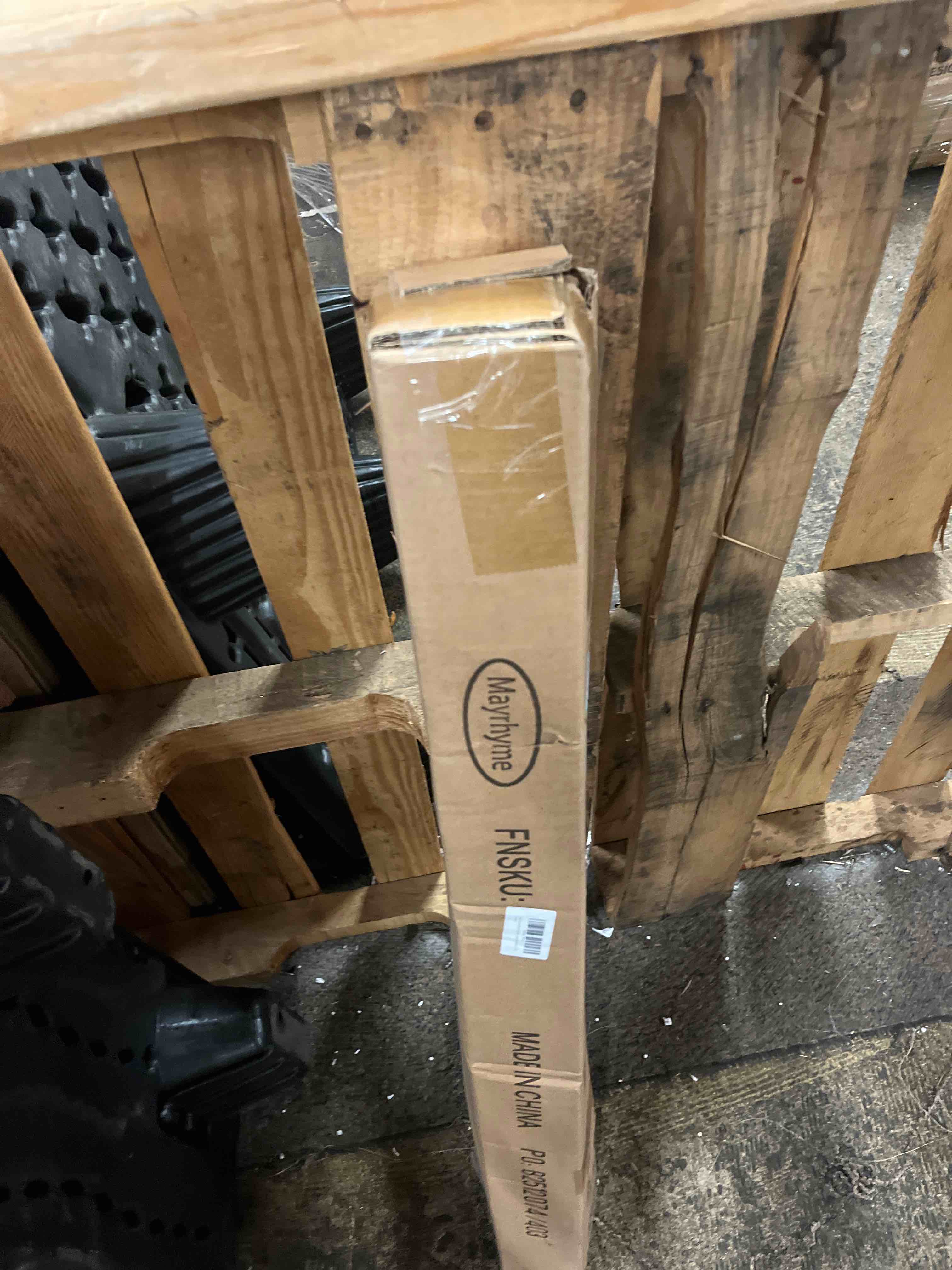 Condition photo showing New/Like New for warm gold corner window curtain rods with aluminum end cap finials and brackets,1 inch diameter bay window curtain rods,2 sided 36-72 inch adjustable drapery rod