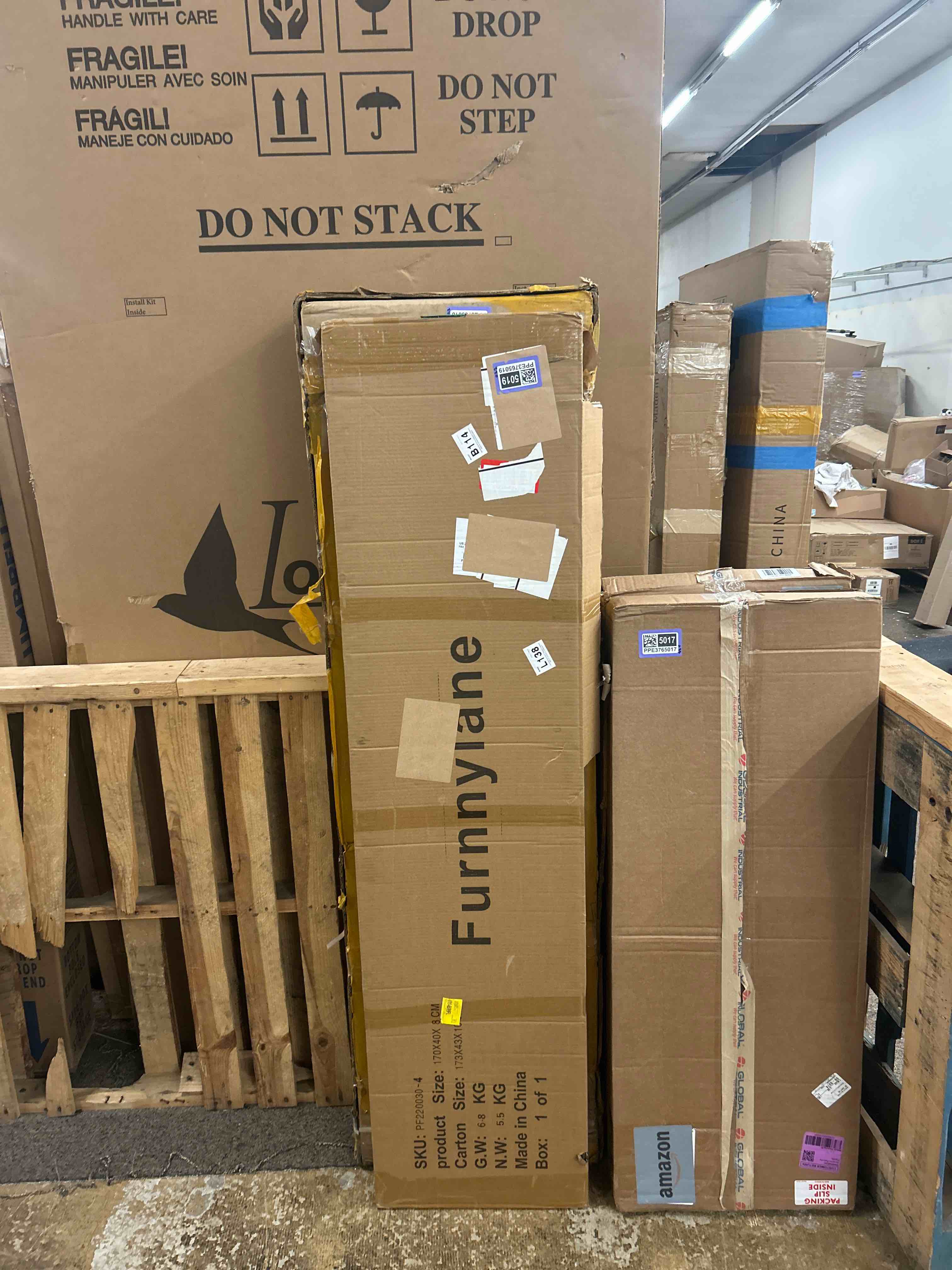 Condition photo showing New/Like New for furnnylane 4 panel detachable room divider, 5.6 ft tall two in one bamboo privacy screen (converts into 2 low dividers), folding panel divider for room separation, natural brown (67" h x 61.4" w)