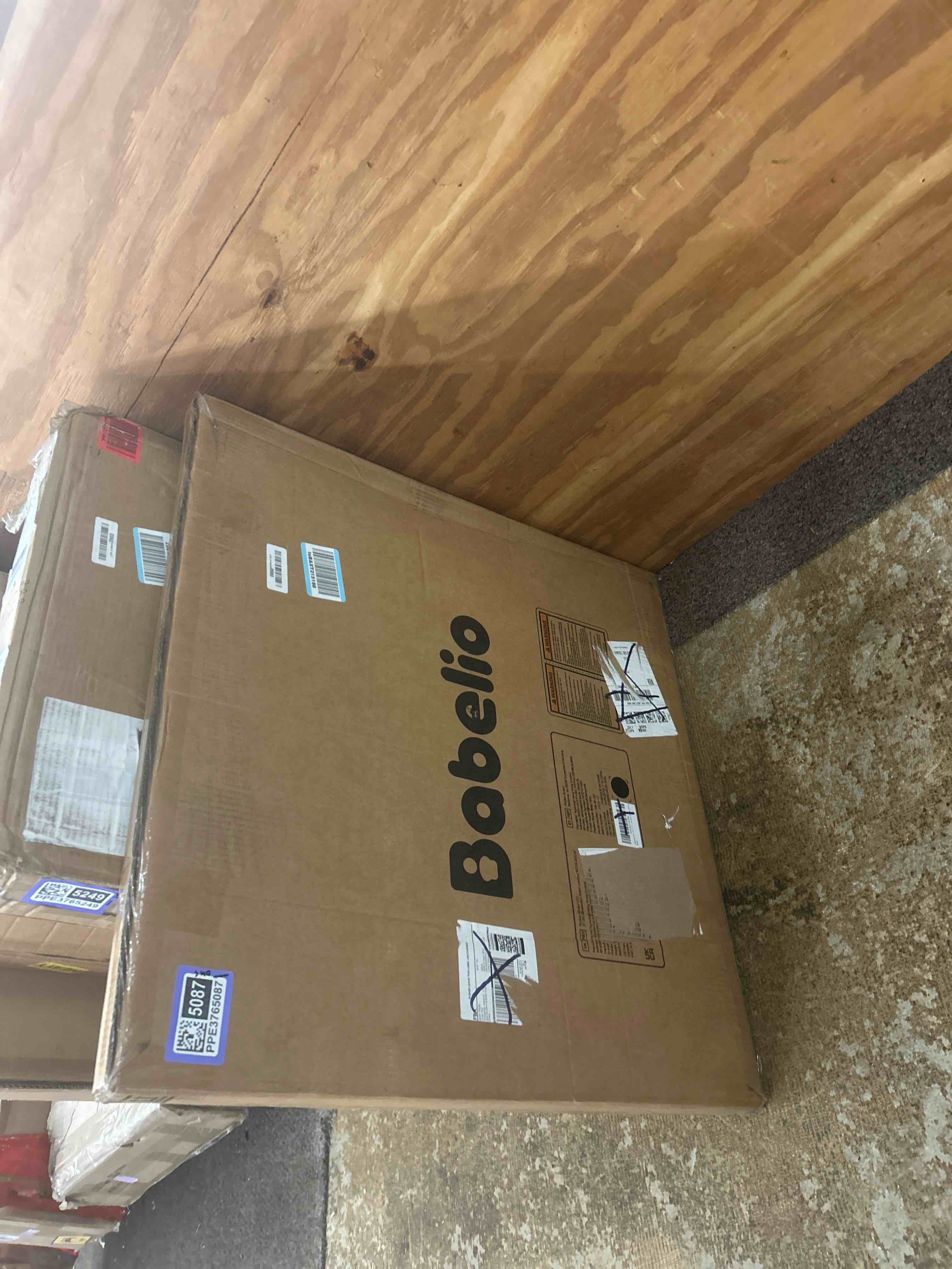 Condition photo showing New/Like New for babelio 29.7-46.5" no bottom bar baby/dog gate for stairs, house and doorways, auto close safety pet gates with large walk thru door, hardware mount, black