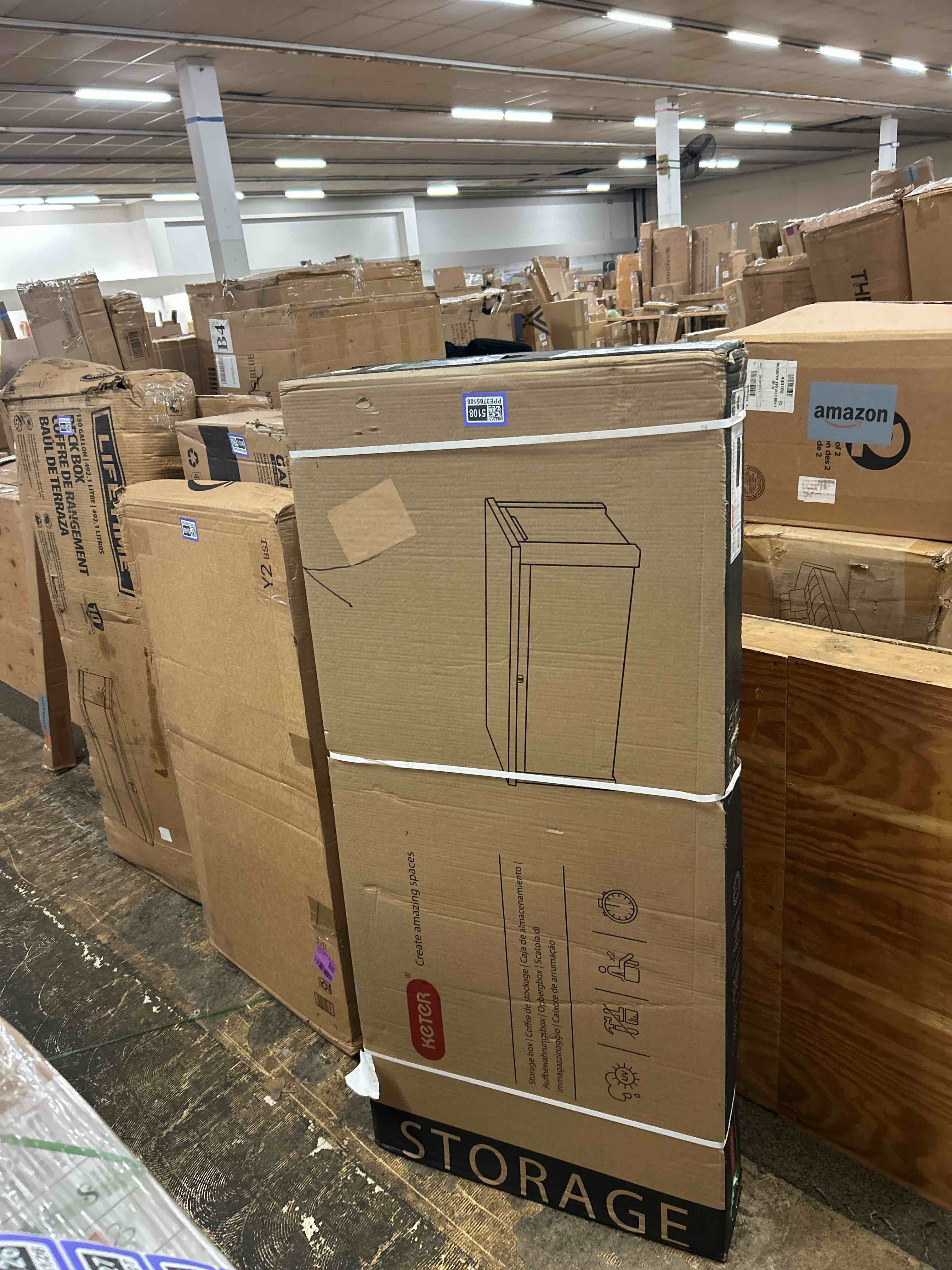 Condition photo showing New/Like New for keter westwood 150 gallon deck box organizer, doubles as 2-person bench seat, brown - large resin outdoor storage and seating with lockable lid for garden, pool, and patio