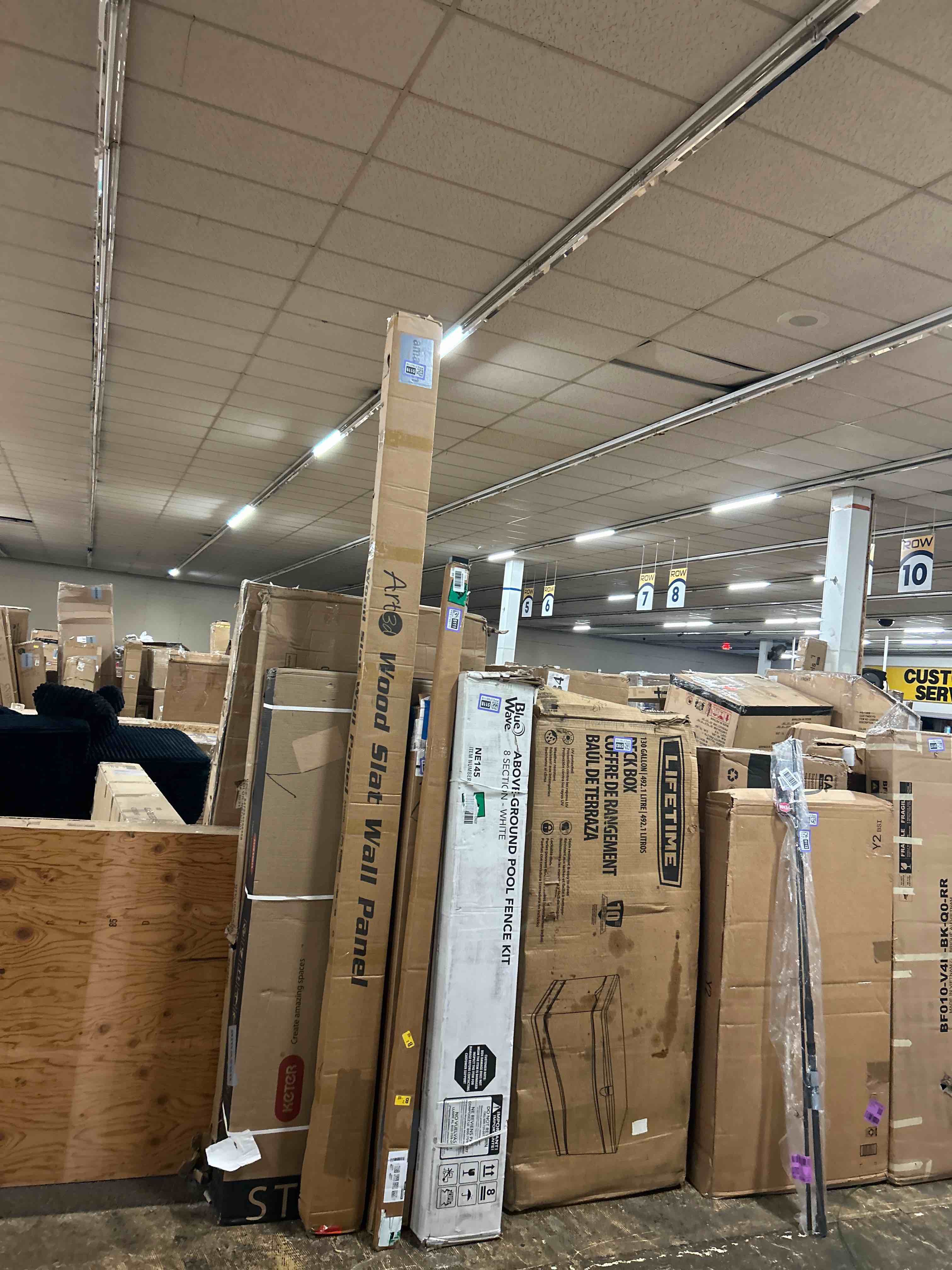 Condition photo showing New/Like New for art3d slat wood wall paneling for interior and ceiling decoration - pack of 4pcs + 1pc end-trim, size 108 x 5.7in.- black