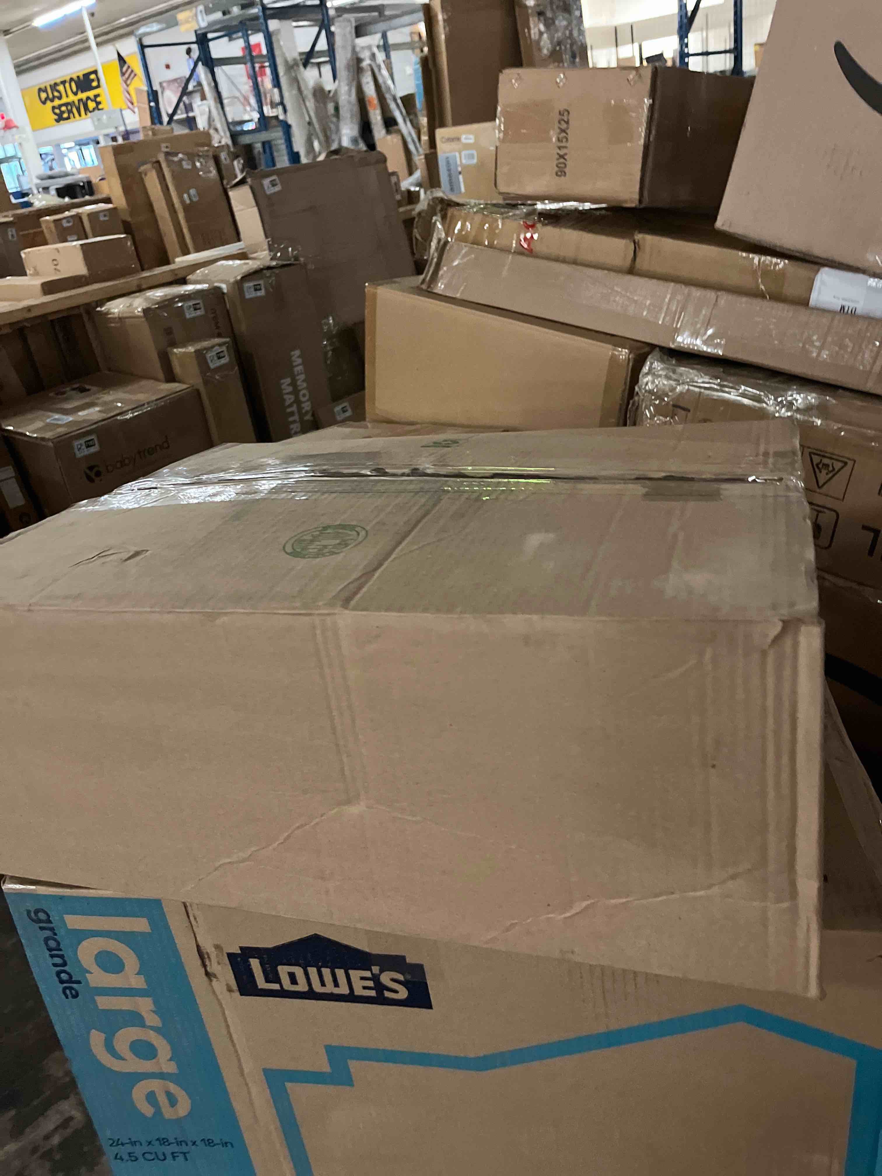 Condition photo showing New/Like New for quataly beige king comforter set - 3 pieces seersucker lightweight bedding comforter sets (1 soft fluffy comforter & 2 pillowcases) - all seasons cozy farmhouse bed sets for women men