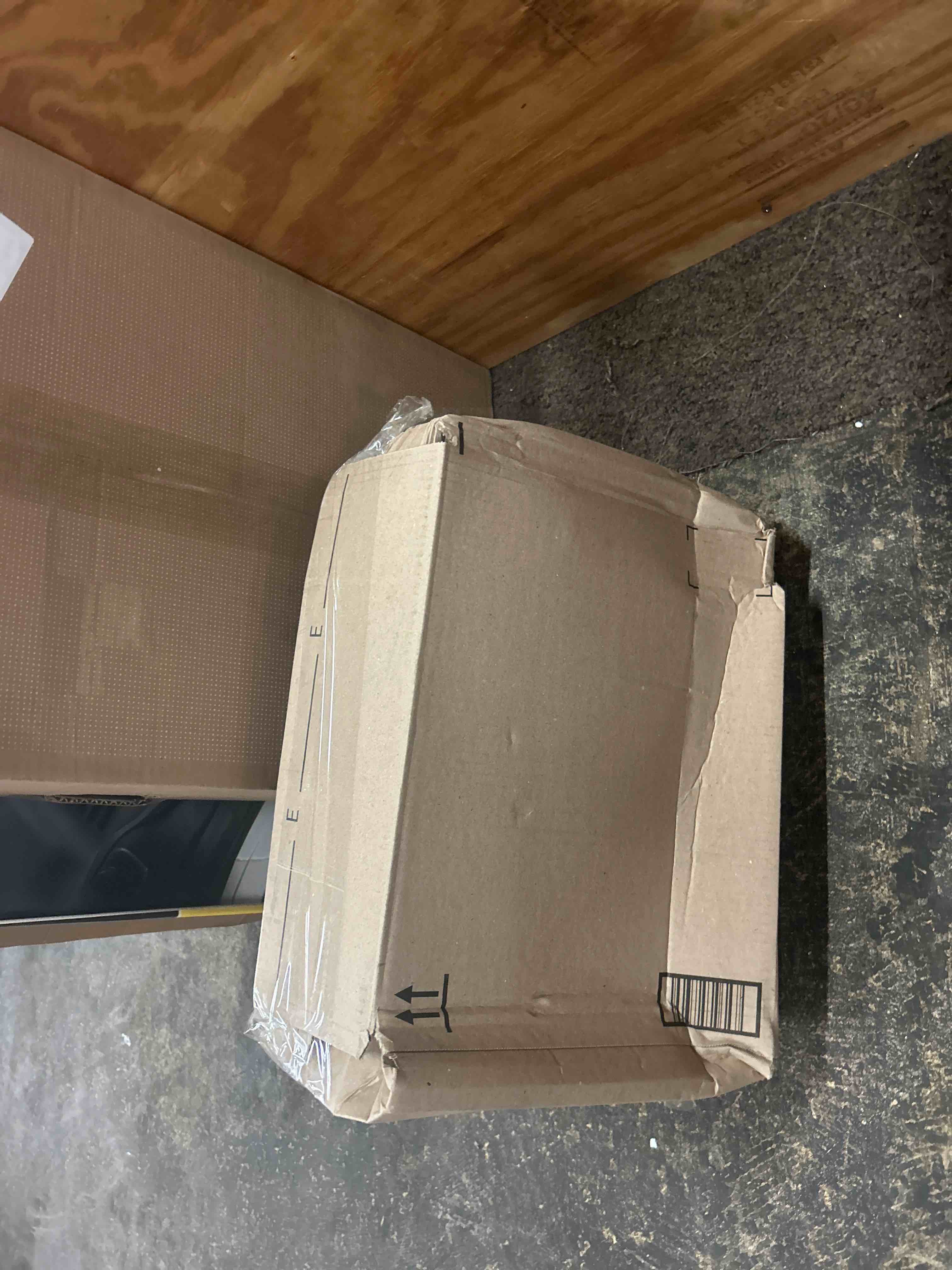 Condition photo showing New/Like New for united ortho usa14115 short air cam walker fracture boot, medium, black