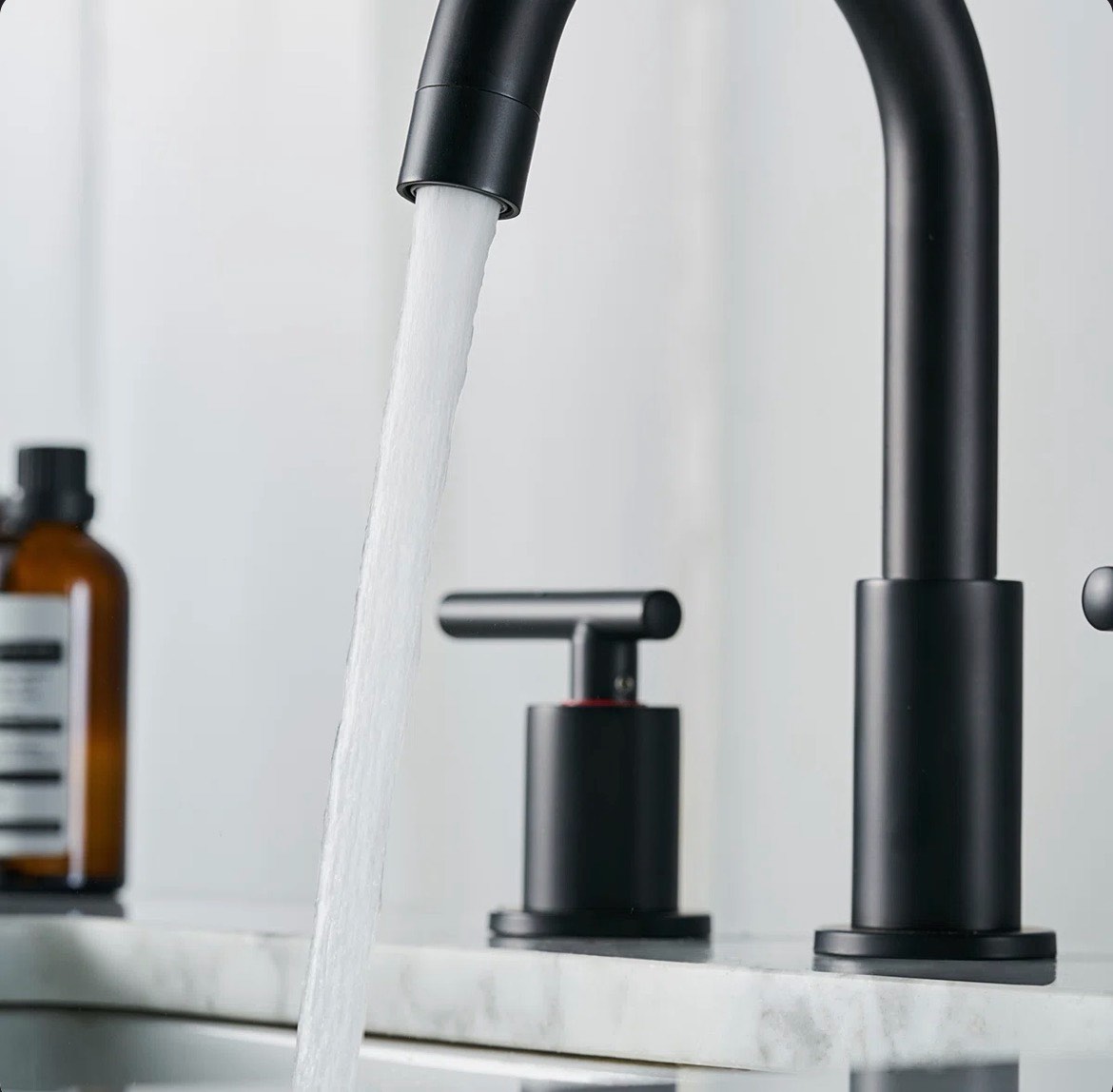 Condition photo showing Good Condition for widespread bathroom faucet 2-handle bathroom sink faucet with drain assembly