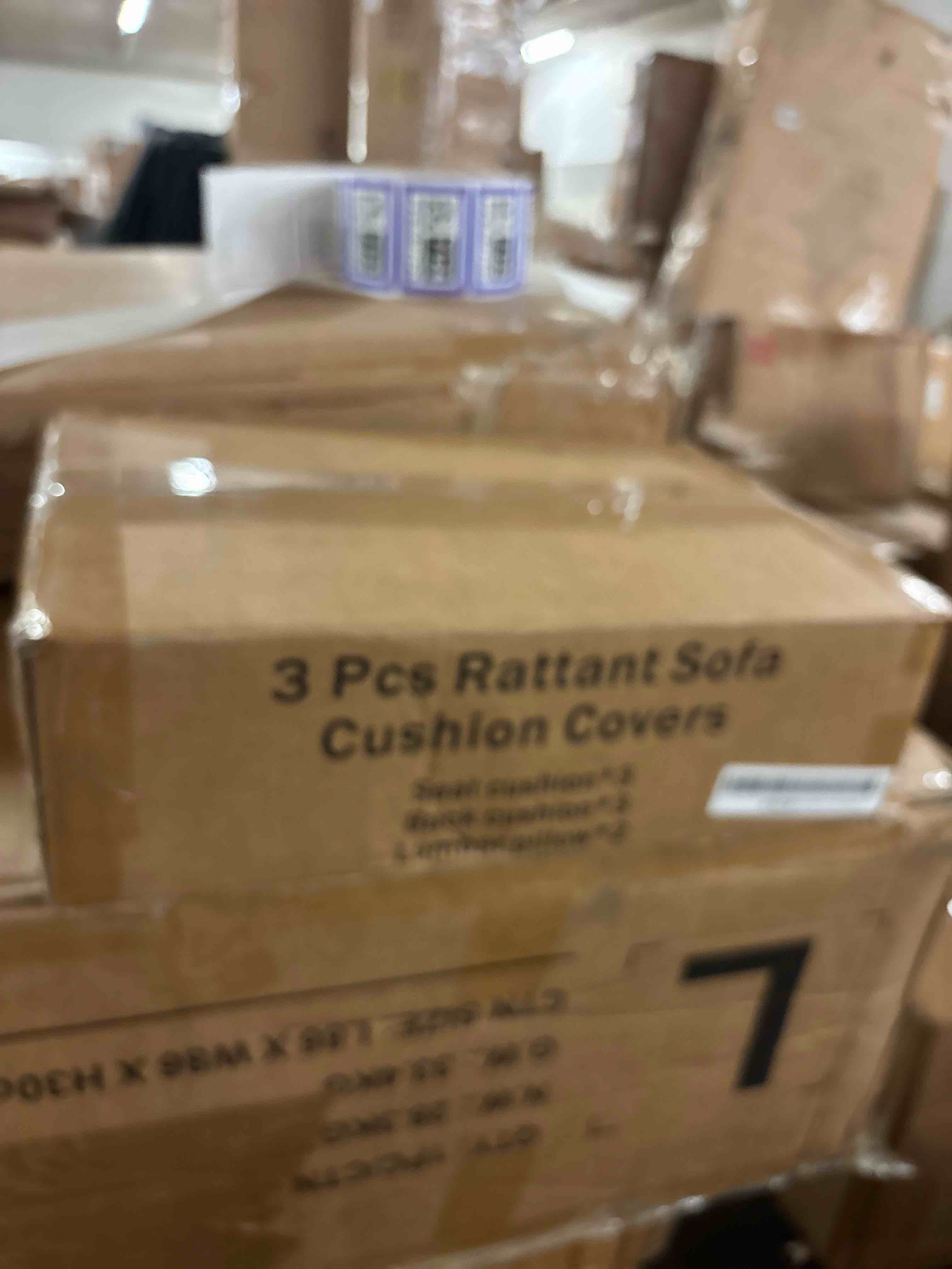 Condition photo showing New/Like New for 8-piece outdoor cushion cover set covers only 
