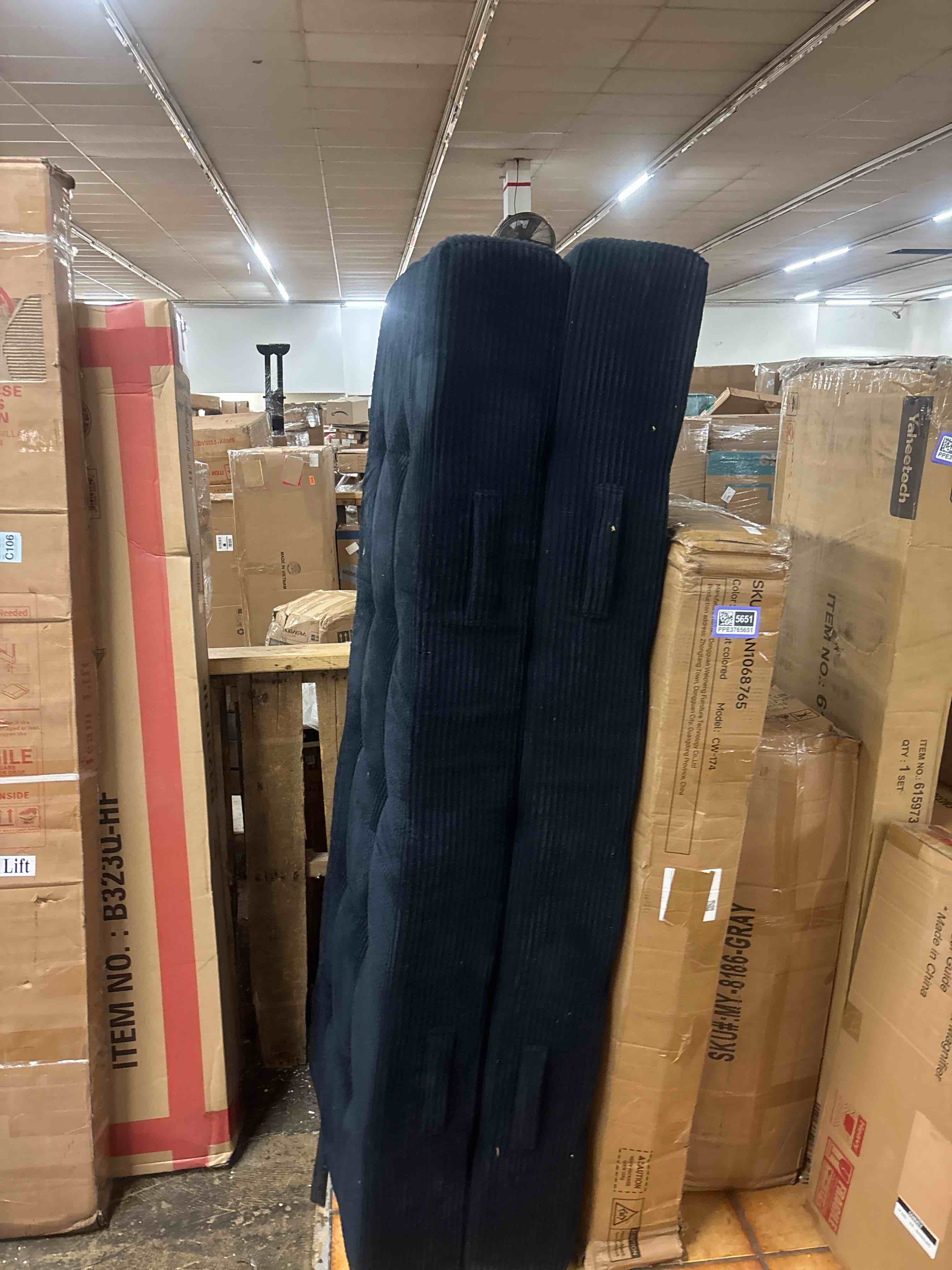Condition photo showing Good Condition for maxyoyo folding sofa couch bed, 6 inch bi-fold floor sofa bed, folding mattress with handles, soft faux fur folding bed with supportive foam filling, portable couch for living room,