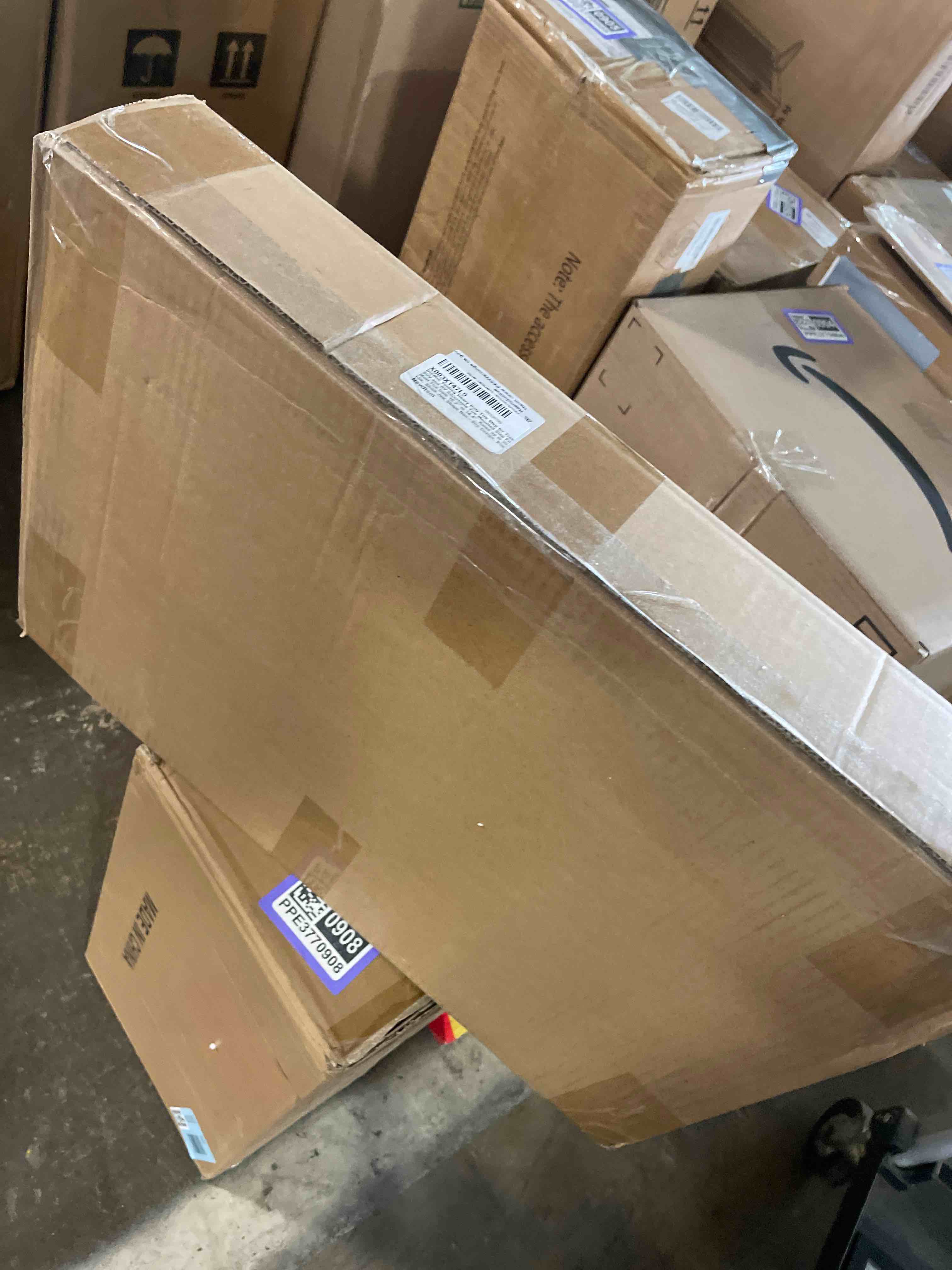 Condition photo showing New/Like New for Folding Heavy Duty Tire Step for Truck, SUV and RV Adjustable Tire Mounted Step Fit Most Tire from 10.2” to 14.4”, Rated up to 300 Lbs, Shark Jaw Shape Non-Slip Design, Black Type2 Black