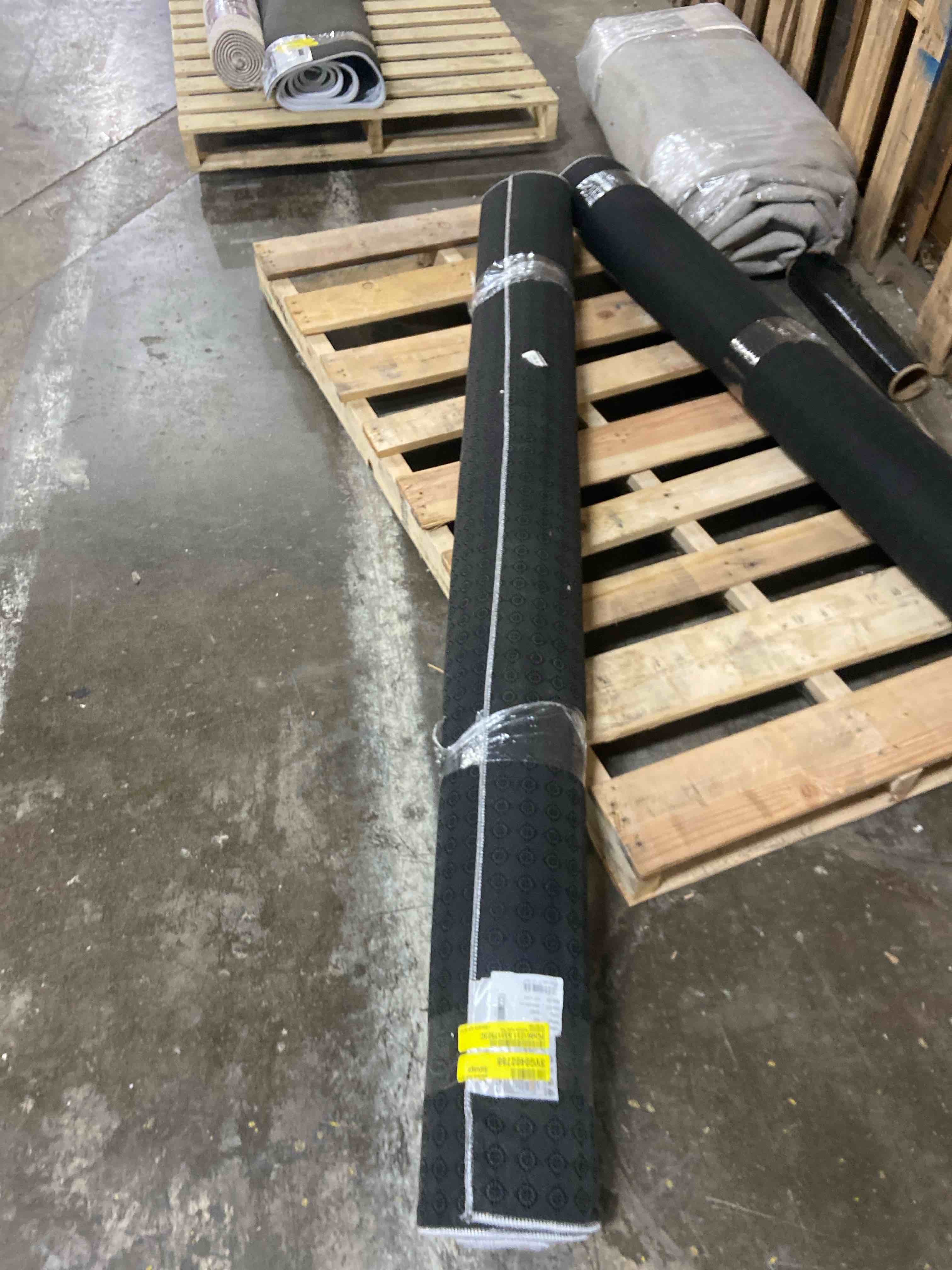 Condition photo showing New/Like New for Sofia Washable Area Rug Solid Color With Anti-Slip Backing - 79" X 110"