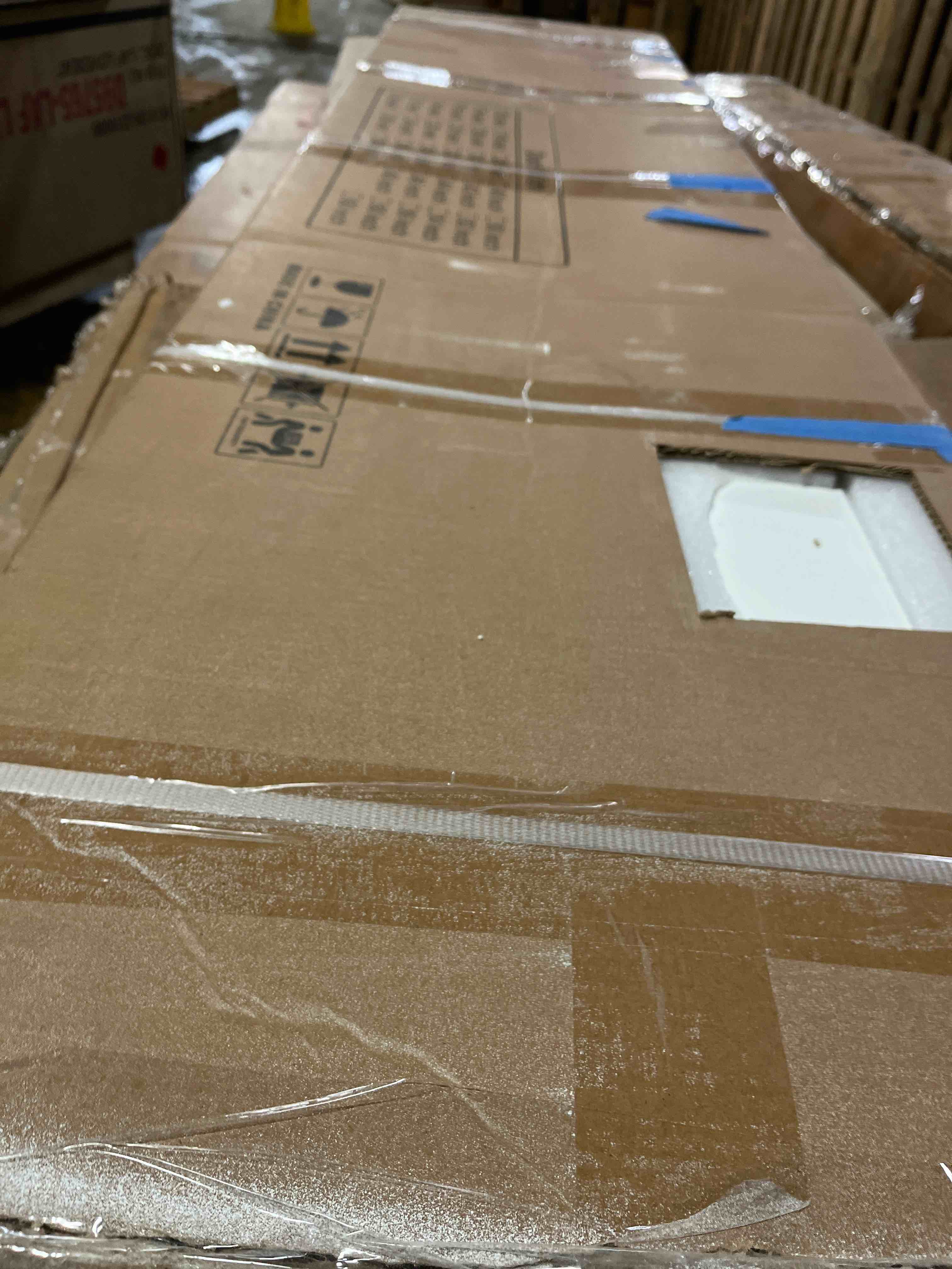 Condition photo showing New/Like New for Paneled Manufactured Wood 1-Panel White Primed Bi-fold Door With Hardware Kit 56 by 80