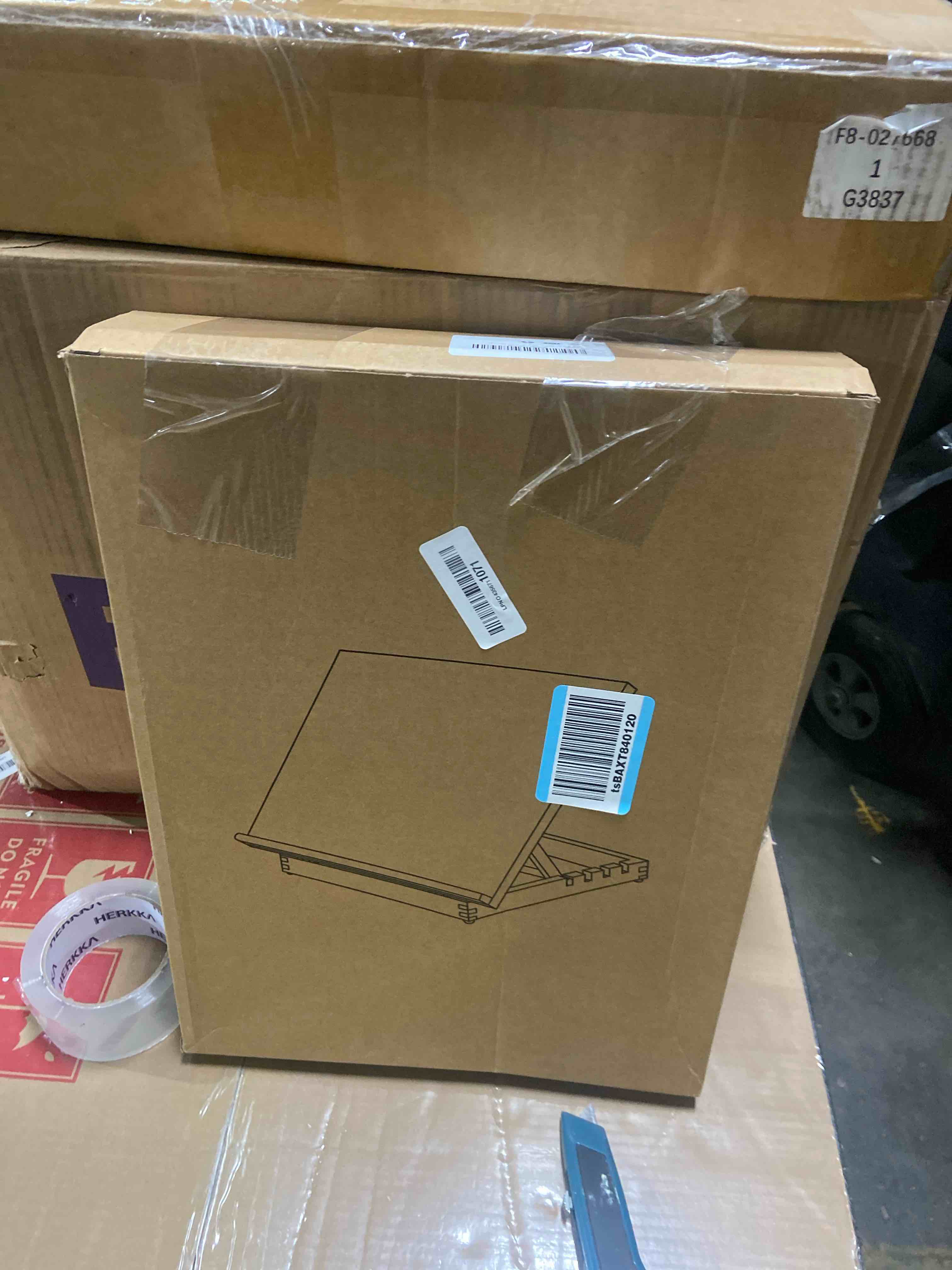 Condition photo showing New/Like New for Tabletop Easel A3 Painting Easel with Smooth Surface, Adjustable Angle Art Easel for Artists, Children, Beginners & Student A3 Upgrade