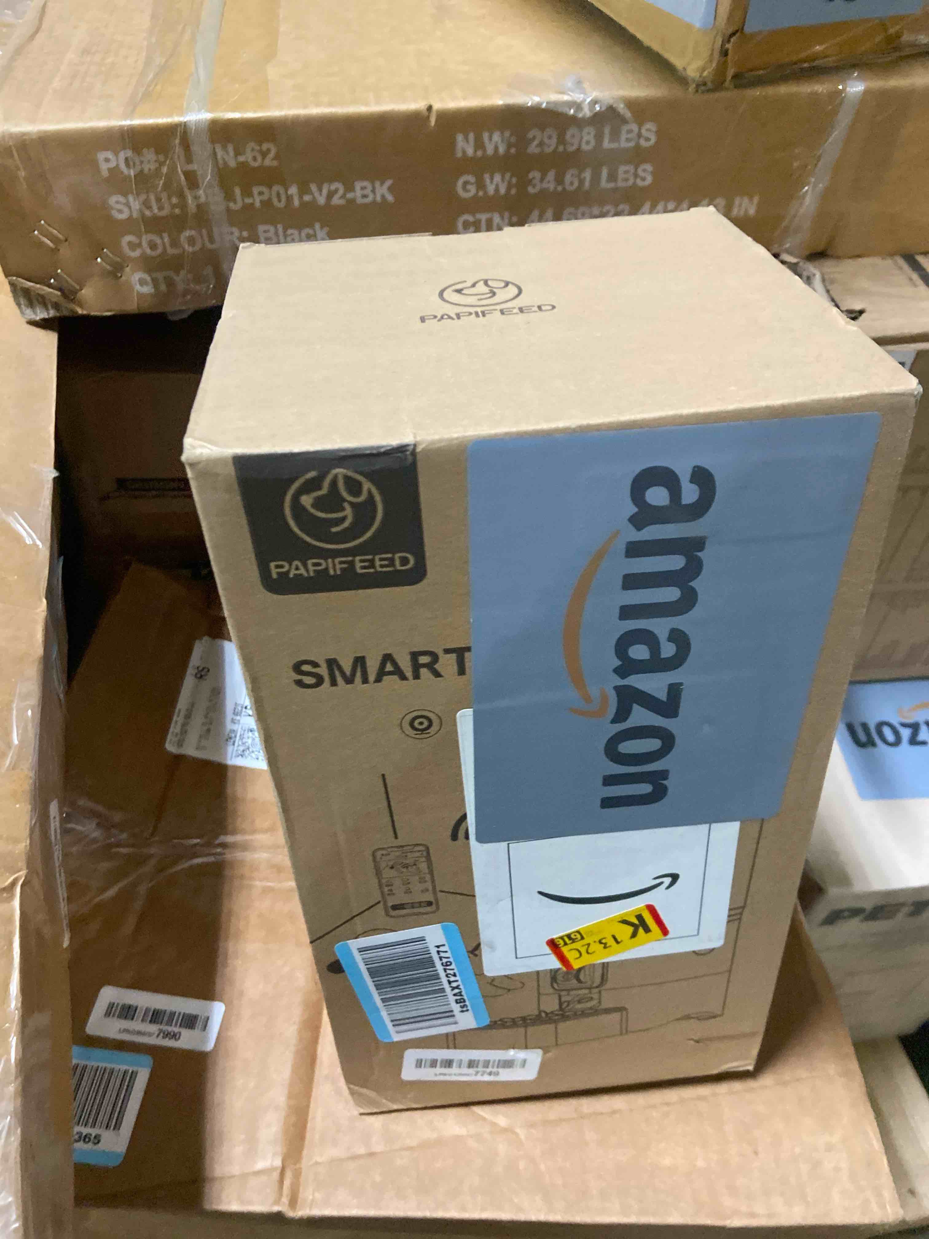 Condition photo showing Good Condition for PAPIFEED Automatic Cat Feeder 6L 2.4G WiFi Smart Pet Feeder with Camera & Two-Way Audio, Adjustable Angle, Easy to Clean Detachable Feeding Schedule 1-10 Meals Per Day for Cats & Small Dogs - Black