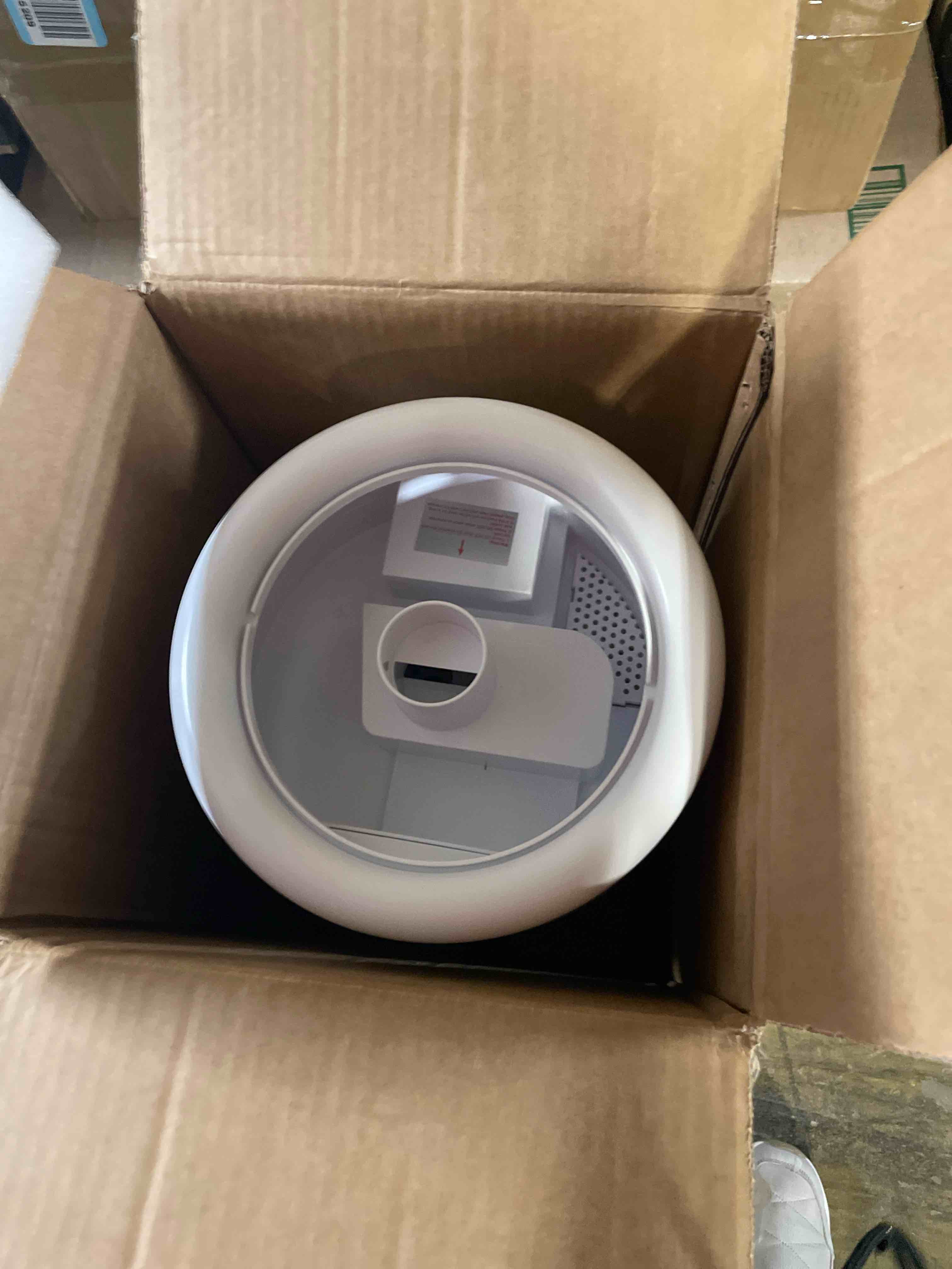 Condition photo showing As Is for 17L/4.5Gal Ultra Large Humidifiers for Bedroom 2000 sq ft, Quiet Humidifiers for Large Room, Tower Humidifier with 4 Mist Mode & Extension Tube for Home School Office Commercial Greenhouse Plants WHITE
