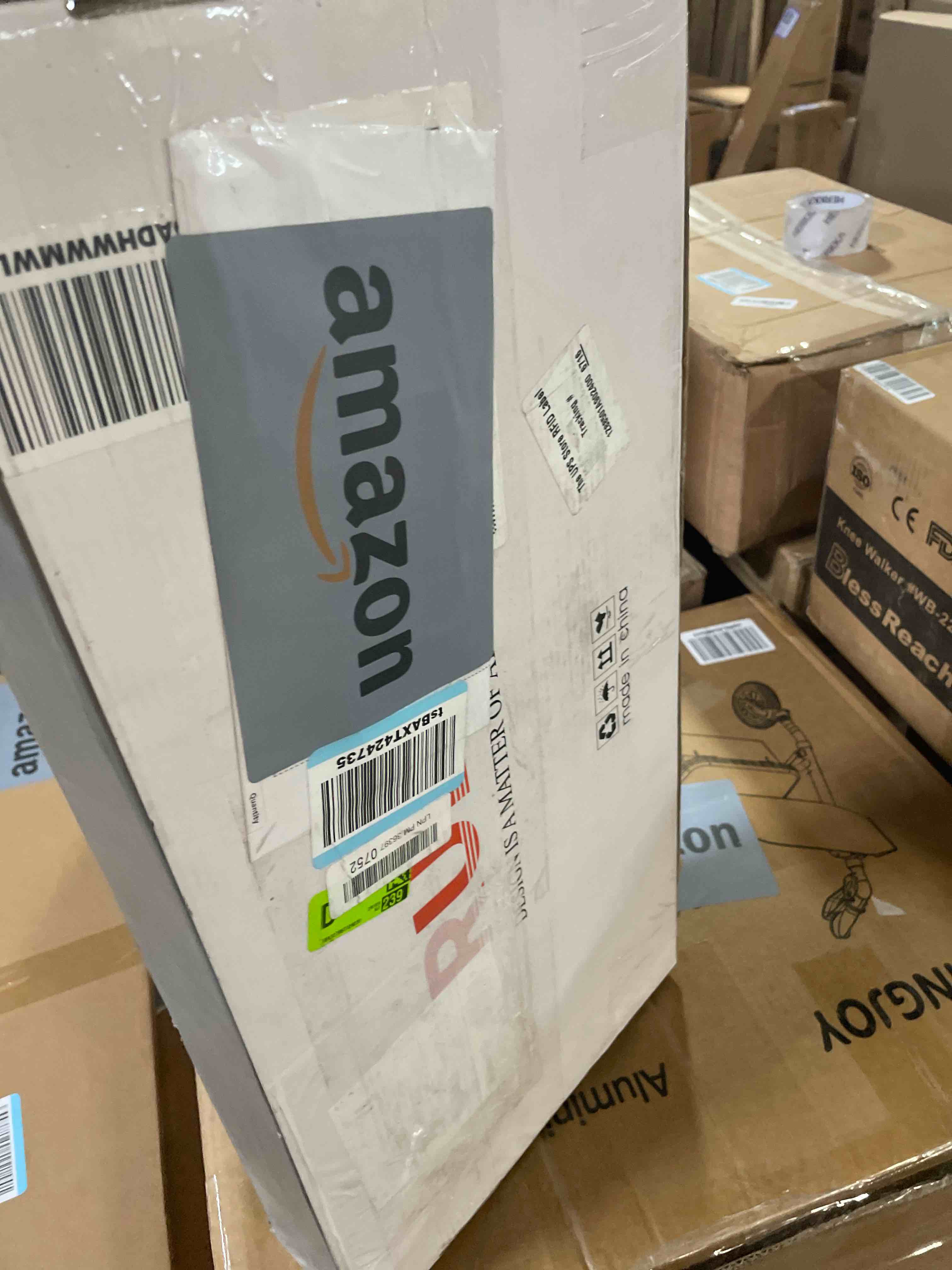 Condition photo showing Good Condition for RULIA Matte Black Kitchen Faucet, Black Faucet, Kitchen Sink Faucet, Pull-Down Kitchen Faucets, Bar Kitchen Faucet, Stainless Steel, RB1031