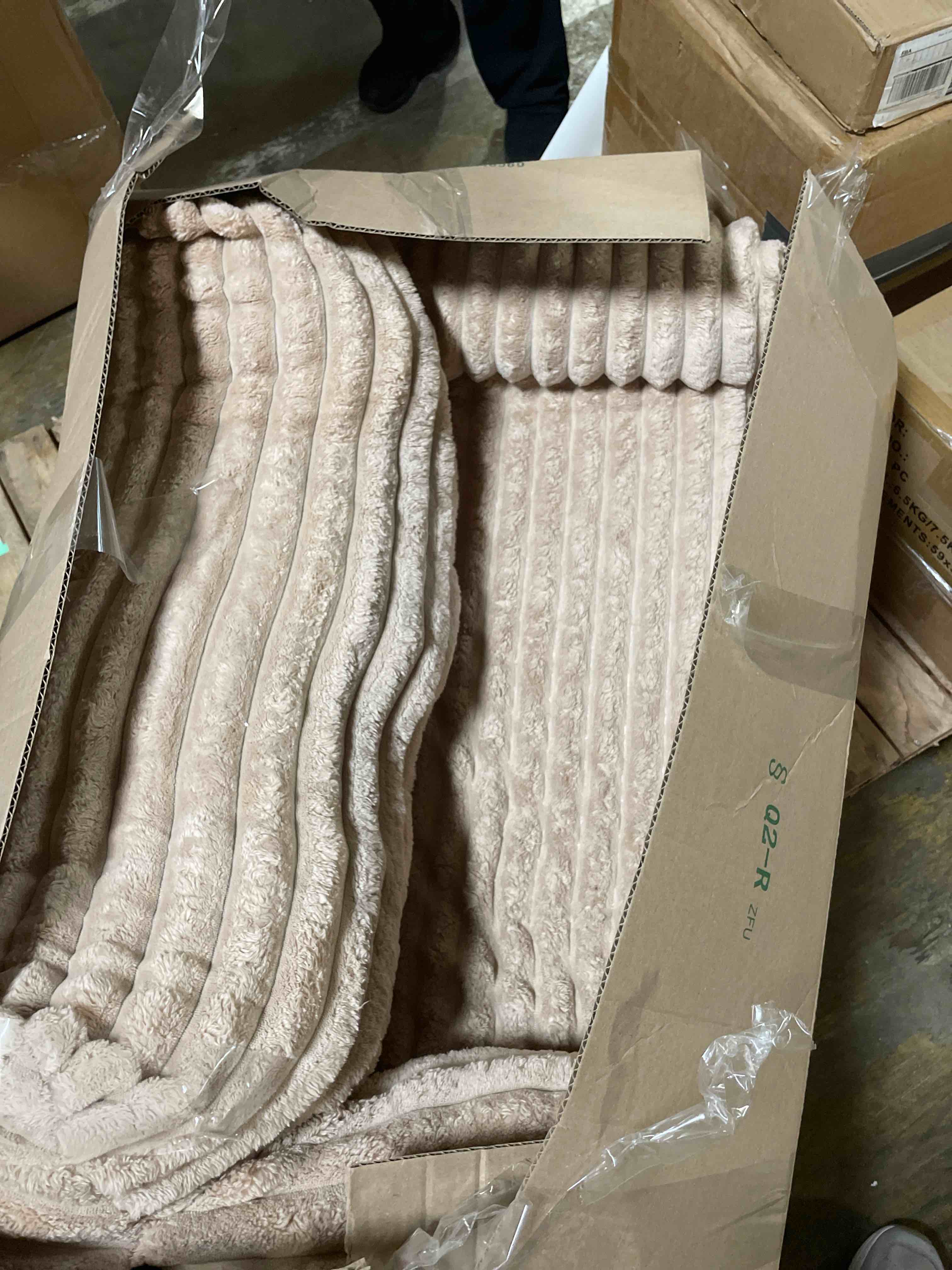 Condition photo showing Good Condition for INVENHO Foldable Human Dog Bed, Orthopedic Egg-Crate Memory Foam Human Sized Dog Bed for Adult with Washable Removable Cover & Nonskid Bottom 72"x 44"x 10" Brown