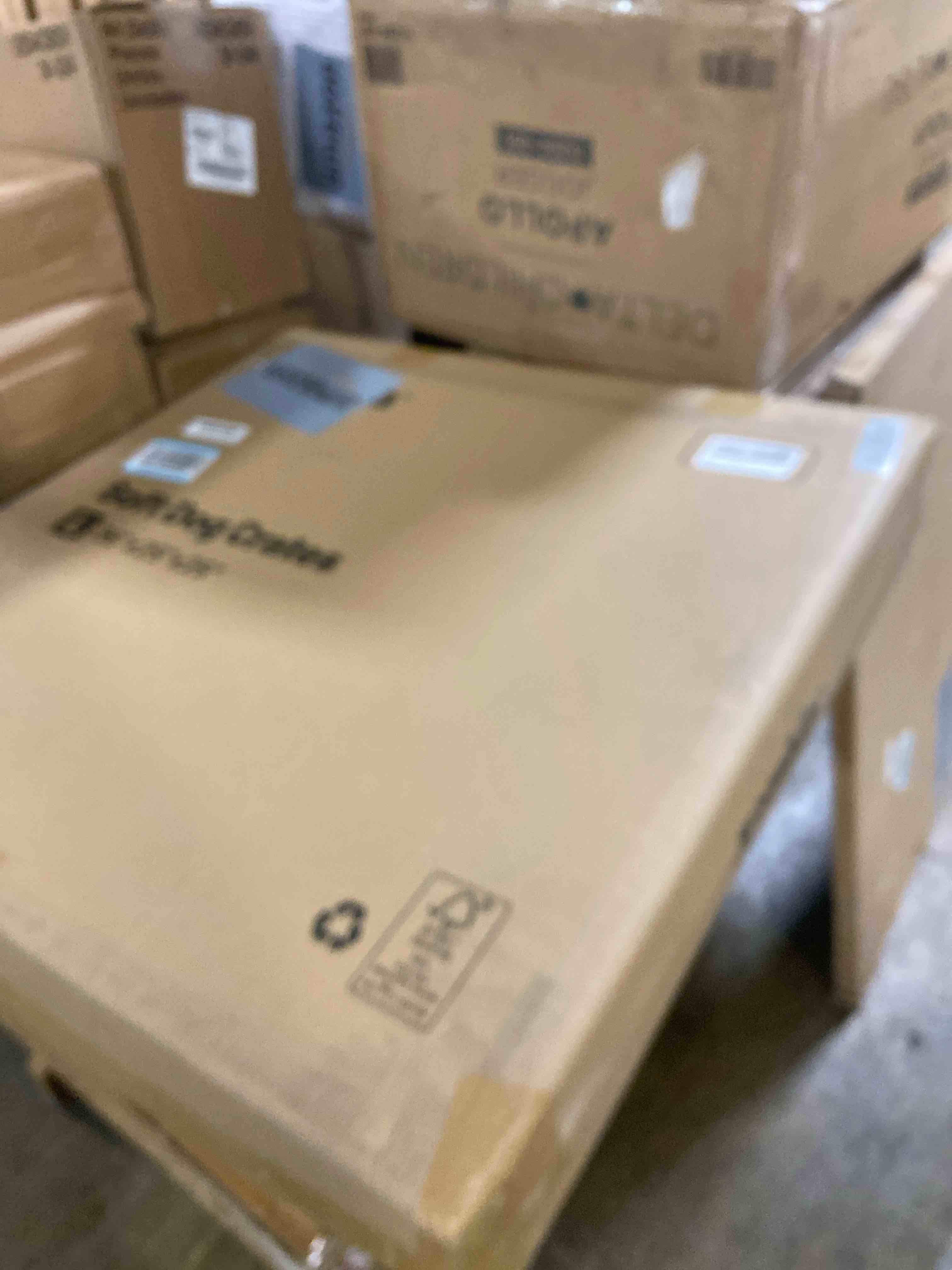 Condition photo showing New/Like New for 36 Inch Collapsible Dog Crate for Large Dogs - Portable Dog Travel Crate Soft Sided with Breathable Mesh Windows, Foldable Dog Kennel for Indoor and Outdoor, Grey 36.0"L x 25.0"W x 25.0"H Grey