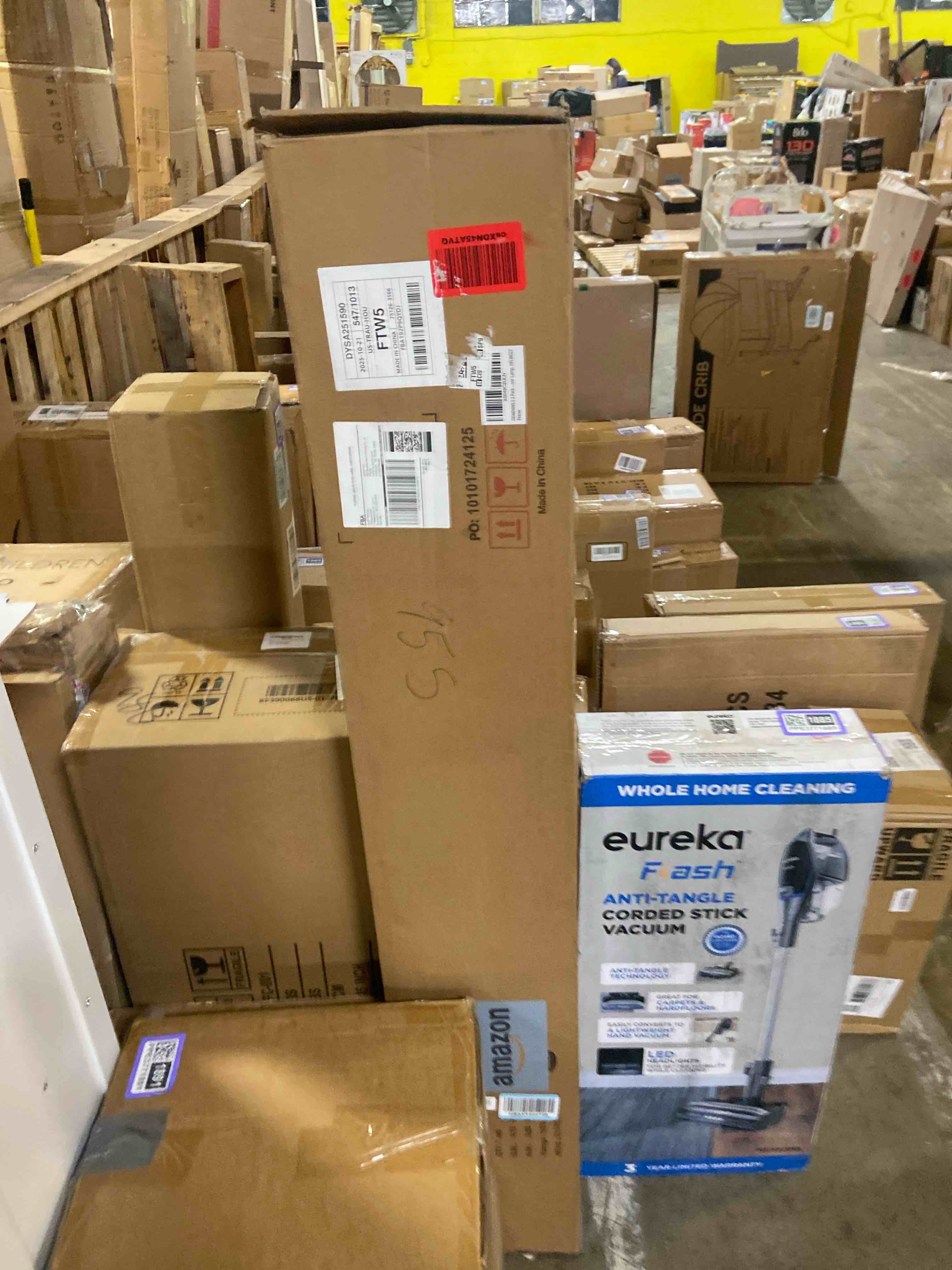 Condition photo showing Good Condition for DEWENWILS Floor Lamps for Living Room, Set of 2 LED Corner Light Works with Foot Switch, 1100 LM Dimmable Floor Lamp with 3000K Warm White, 57.5" Standing Lamp for Living Room, Bedroom, Office (White)